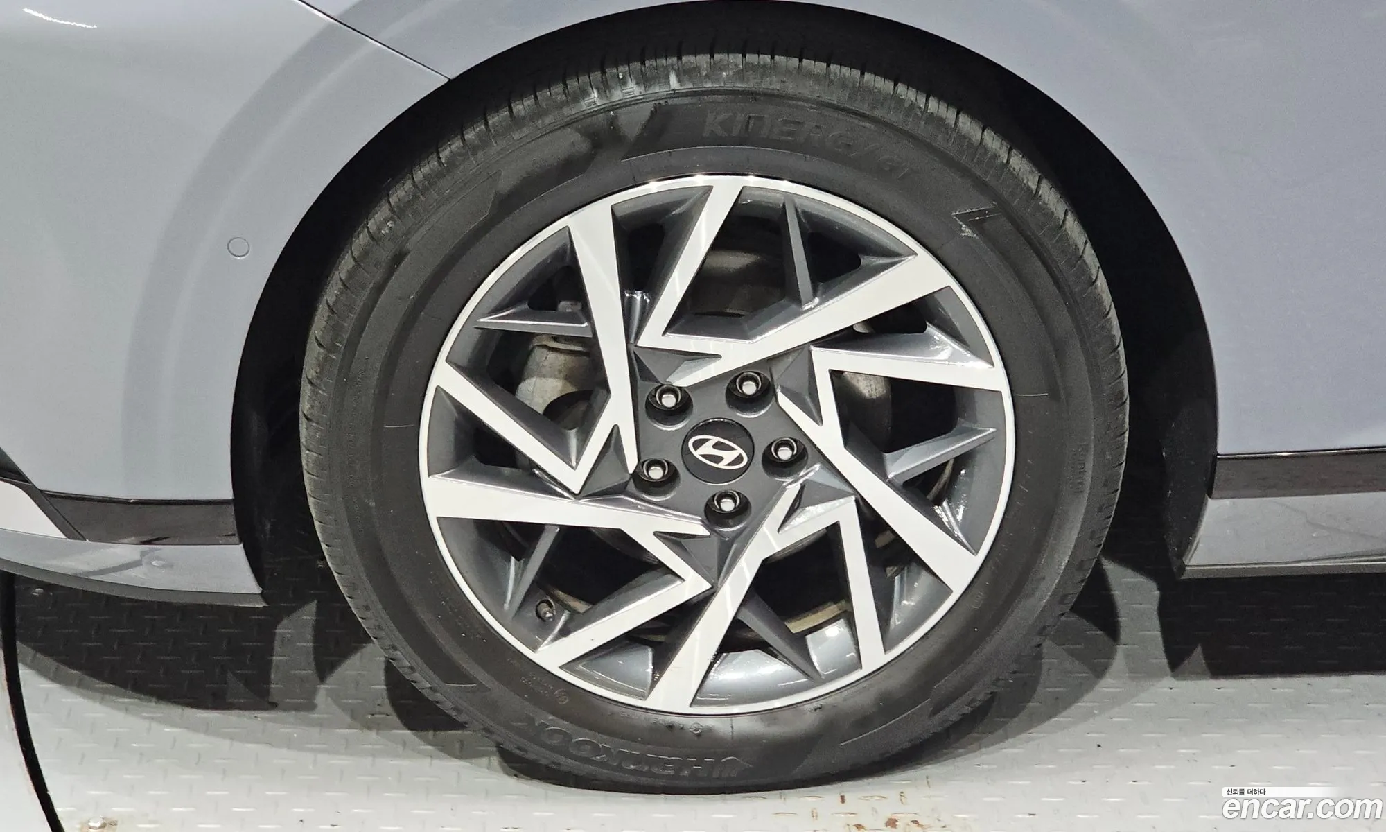 Hyundai Grandeur Hybrid 2023 — 4