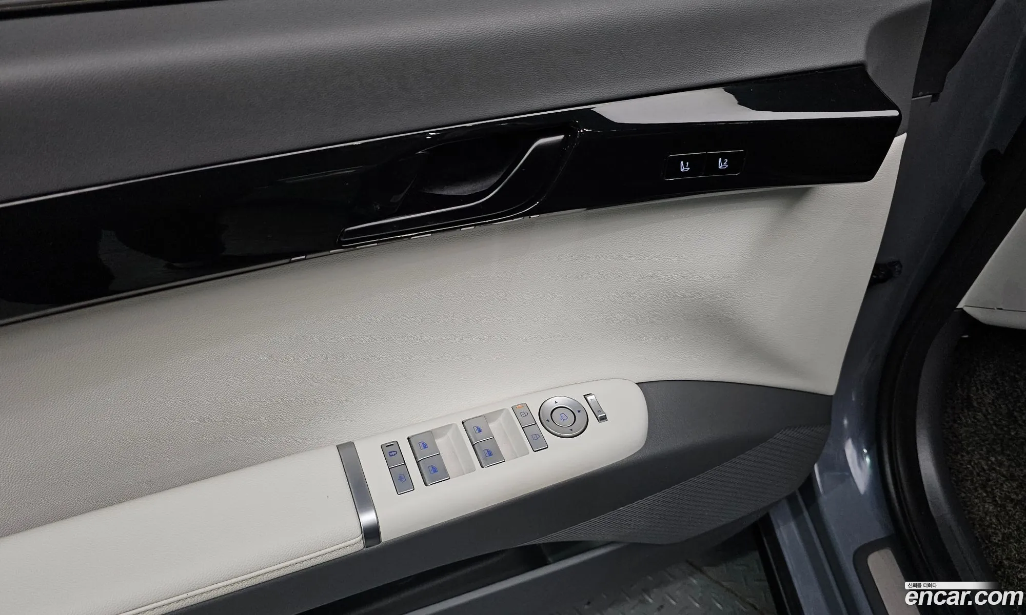 Hyundai Grandeur Hybrid 2023 — 20