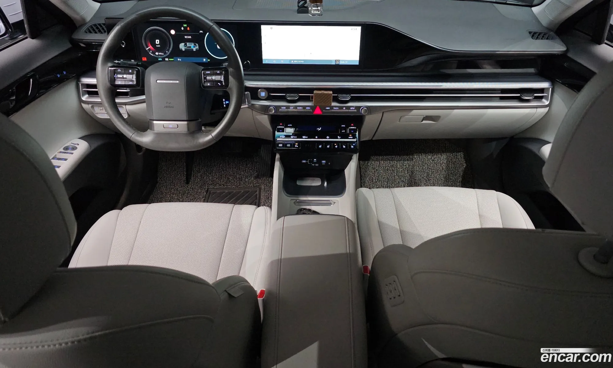 Hyundai Grandeur Hybrid 2023 — 16
