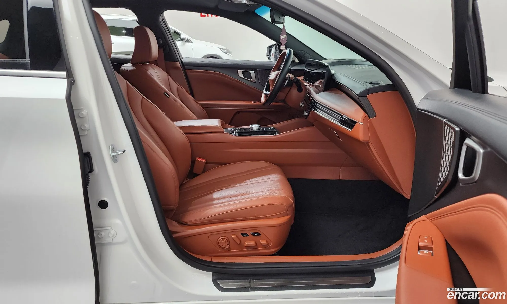 Kia K8 2024 — 9