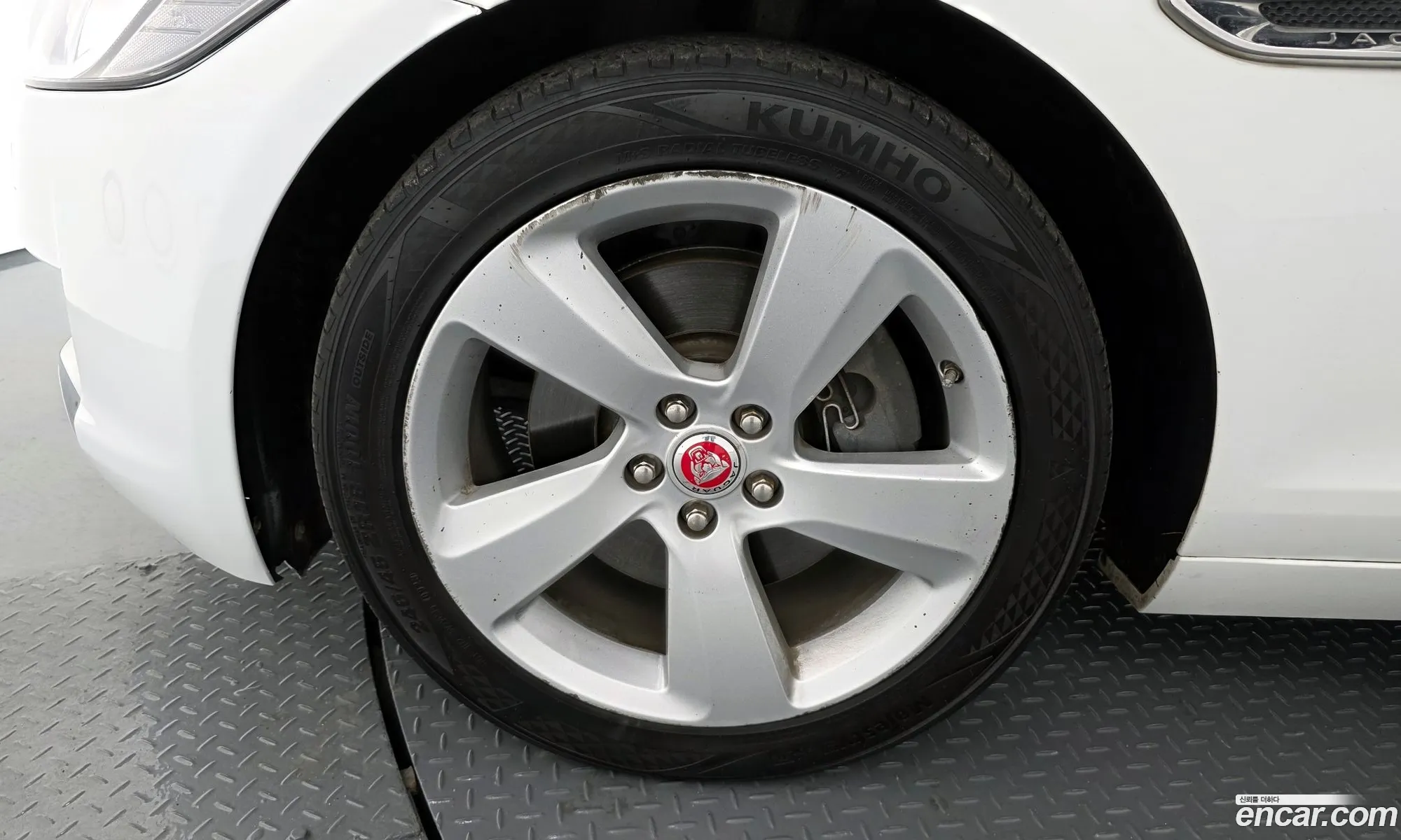 Jaguar XF 2018 — 4