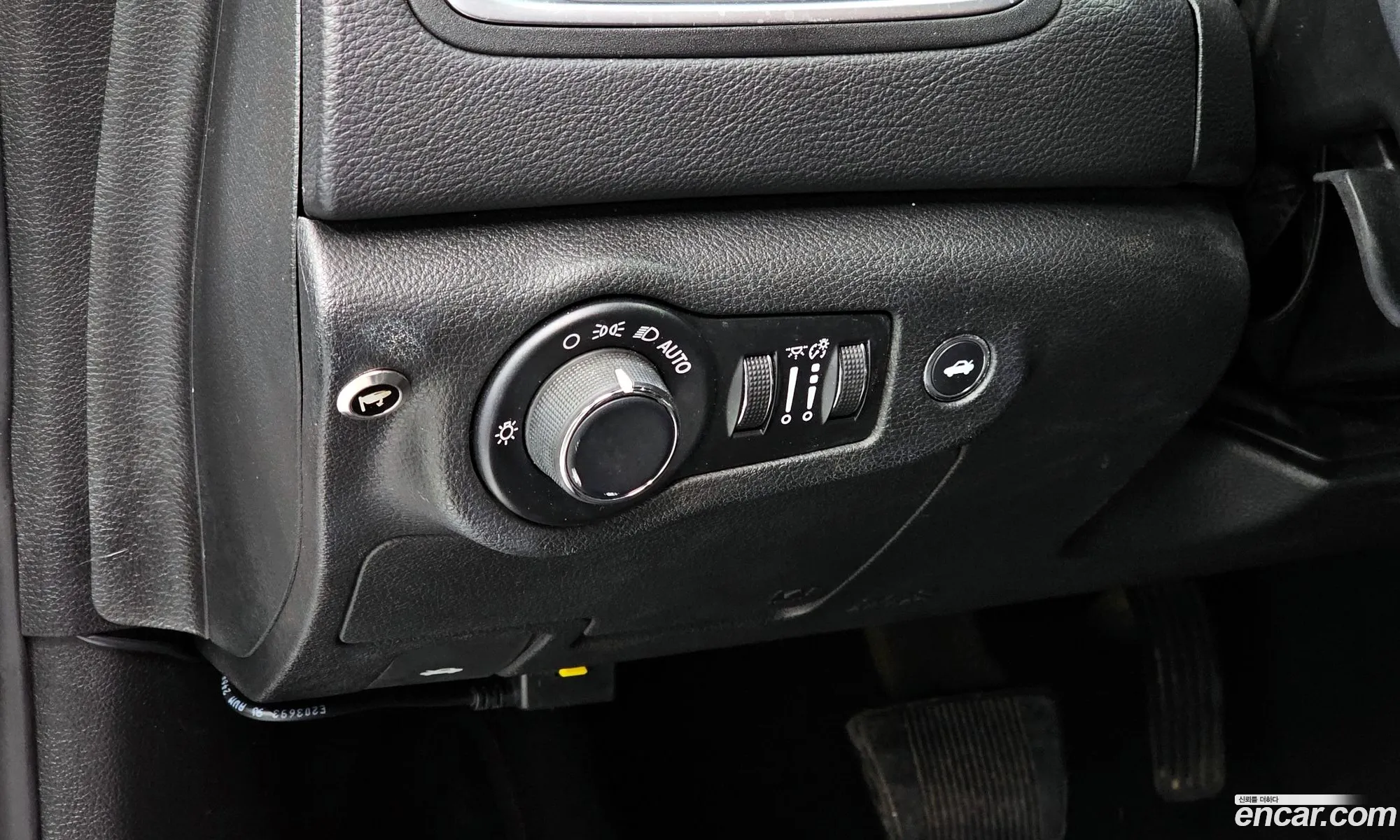 Chrysler 200 2015 1C3CCCAB6FN622379 — 6