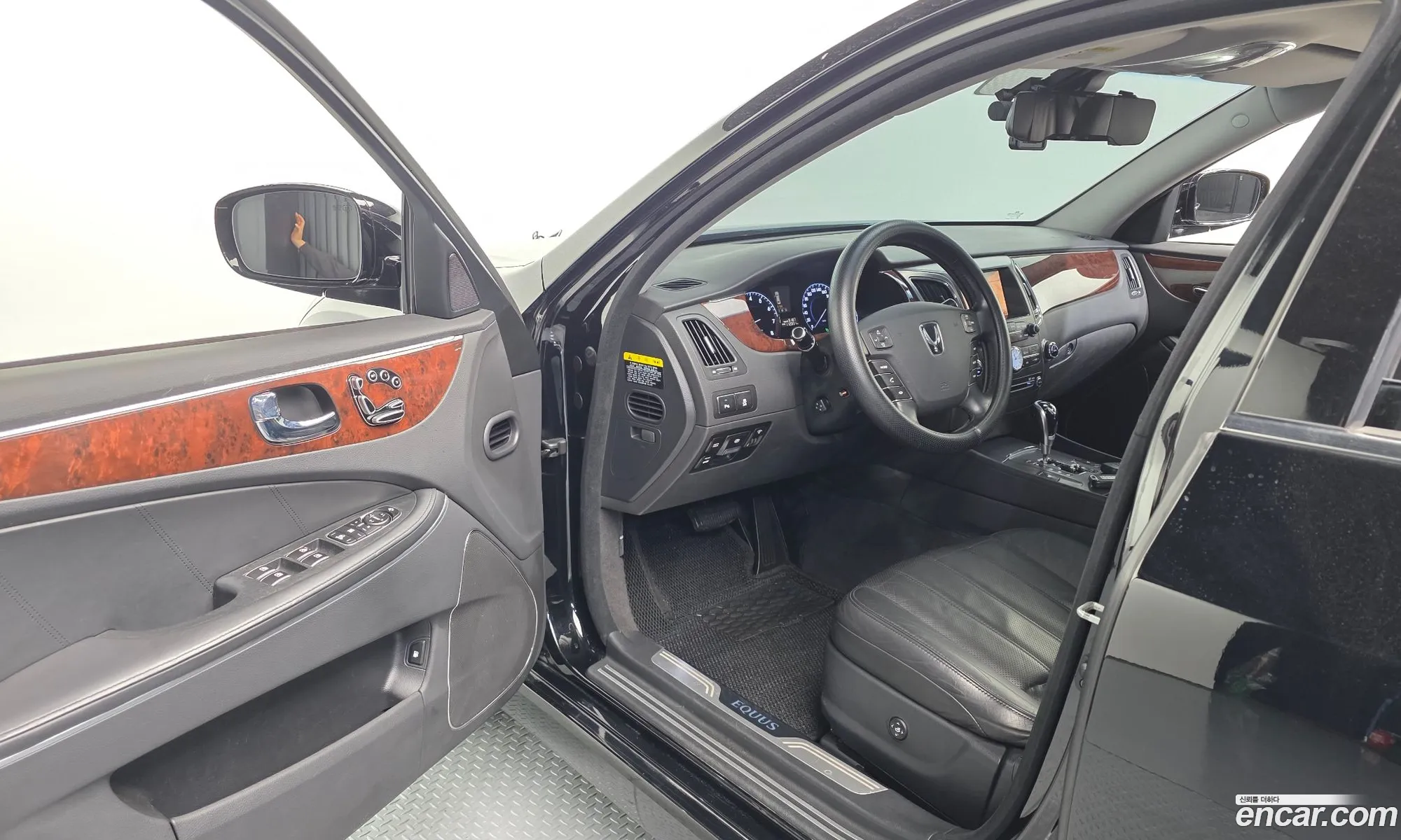 Hyundai Equus 2009 — 6