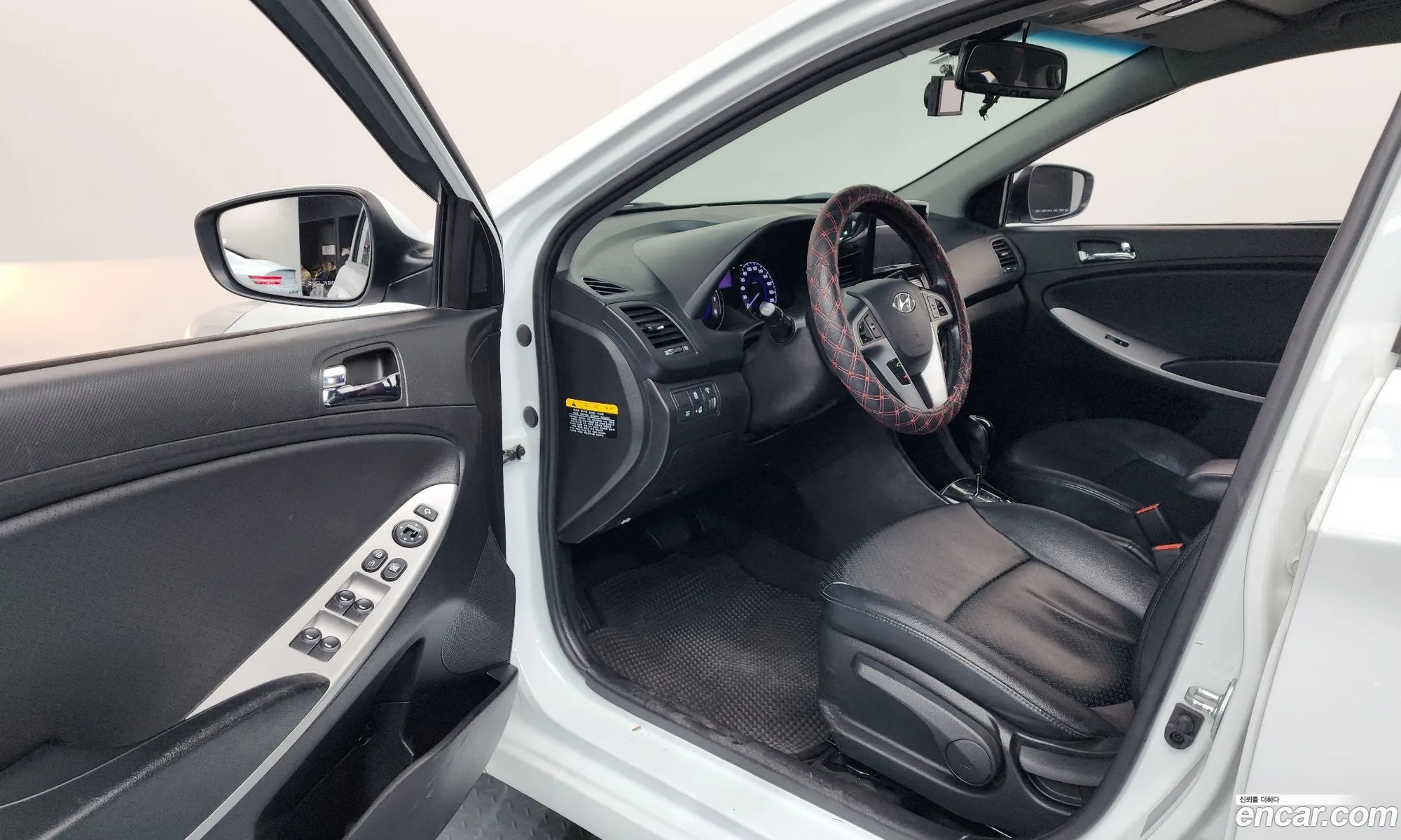 Hyundai Accent 2014 — 2