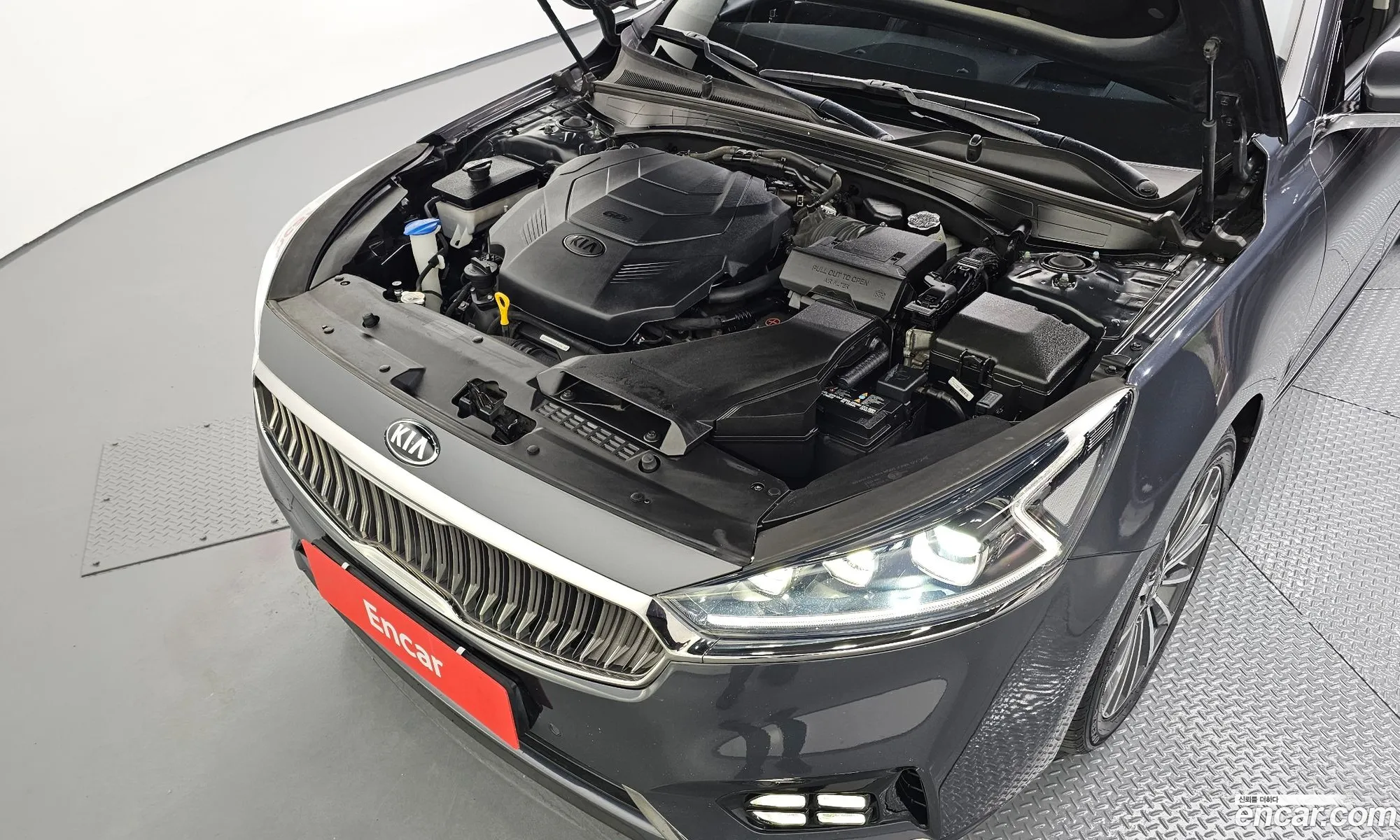 Kia K7 2018 — 10