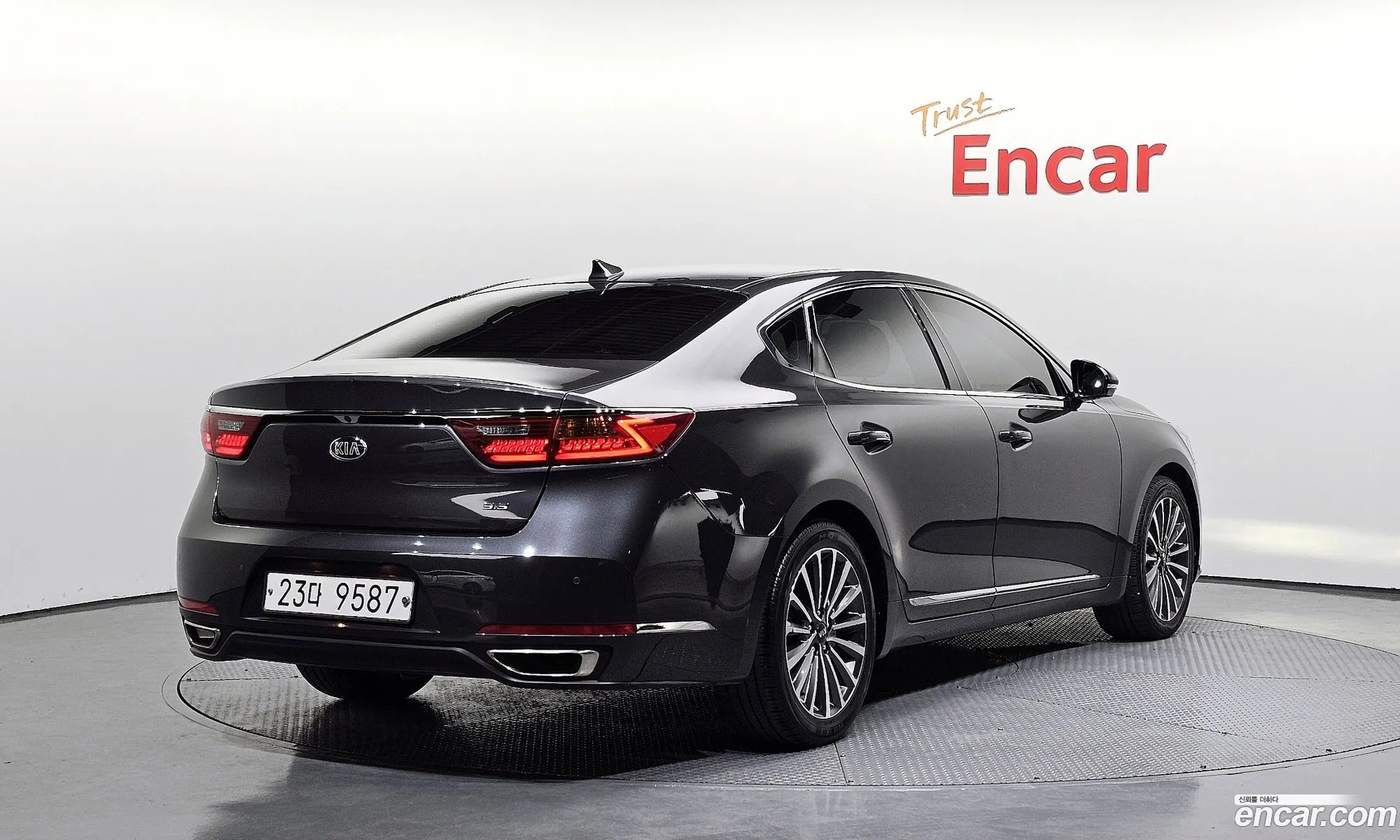 Kia K7 2018 — 2