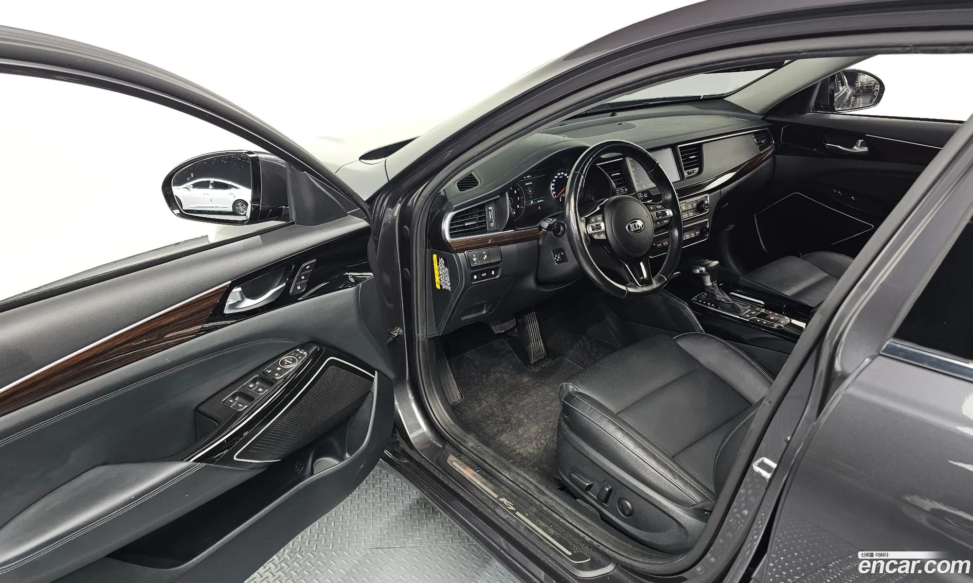 Kia K7 2018 — 16