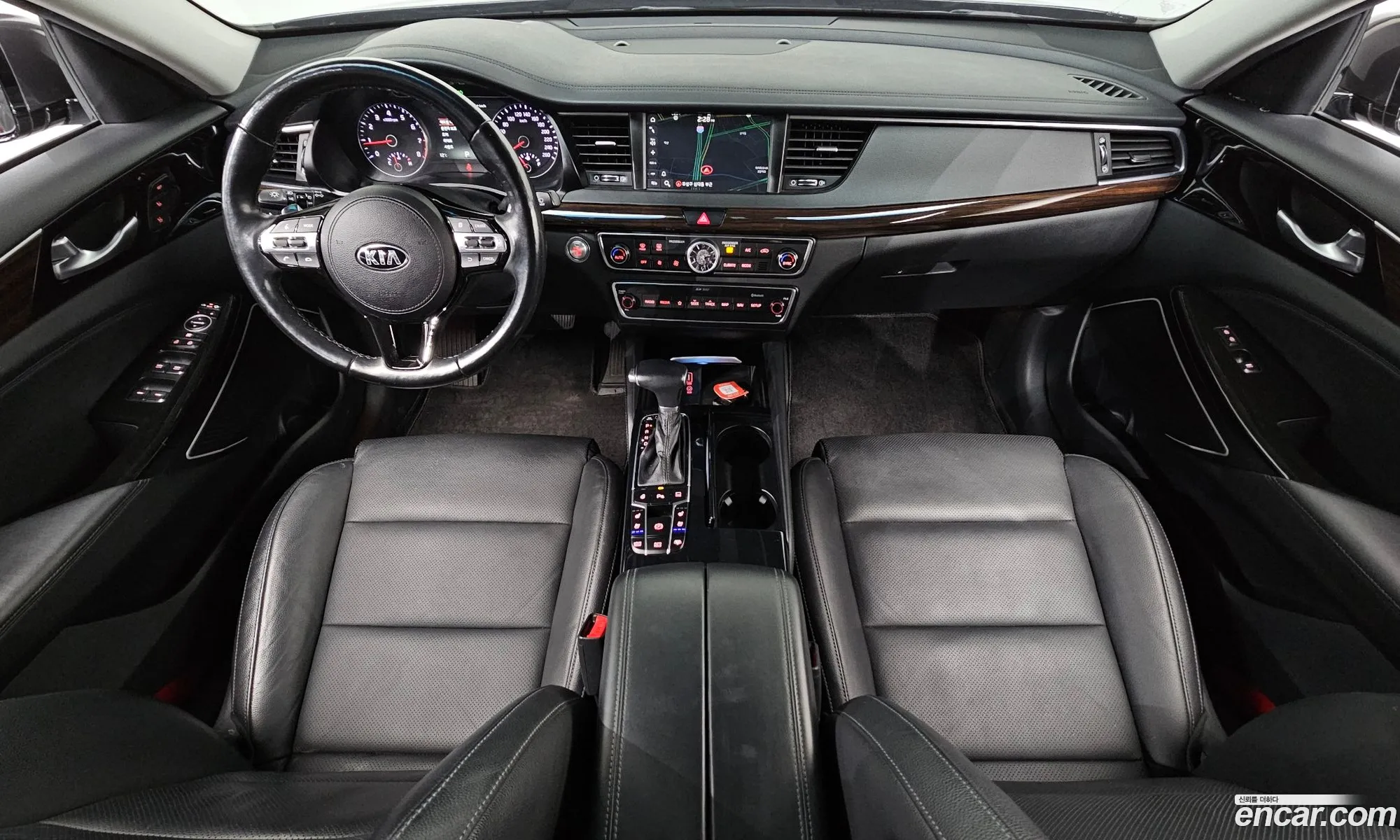 Kia K7 2018 — 17
