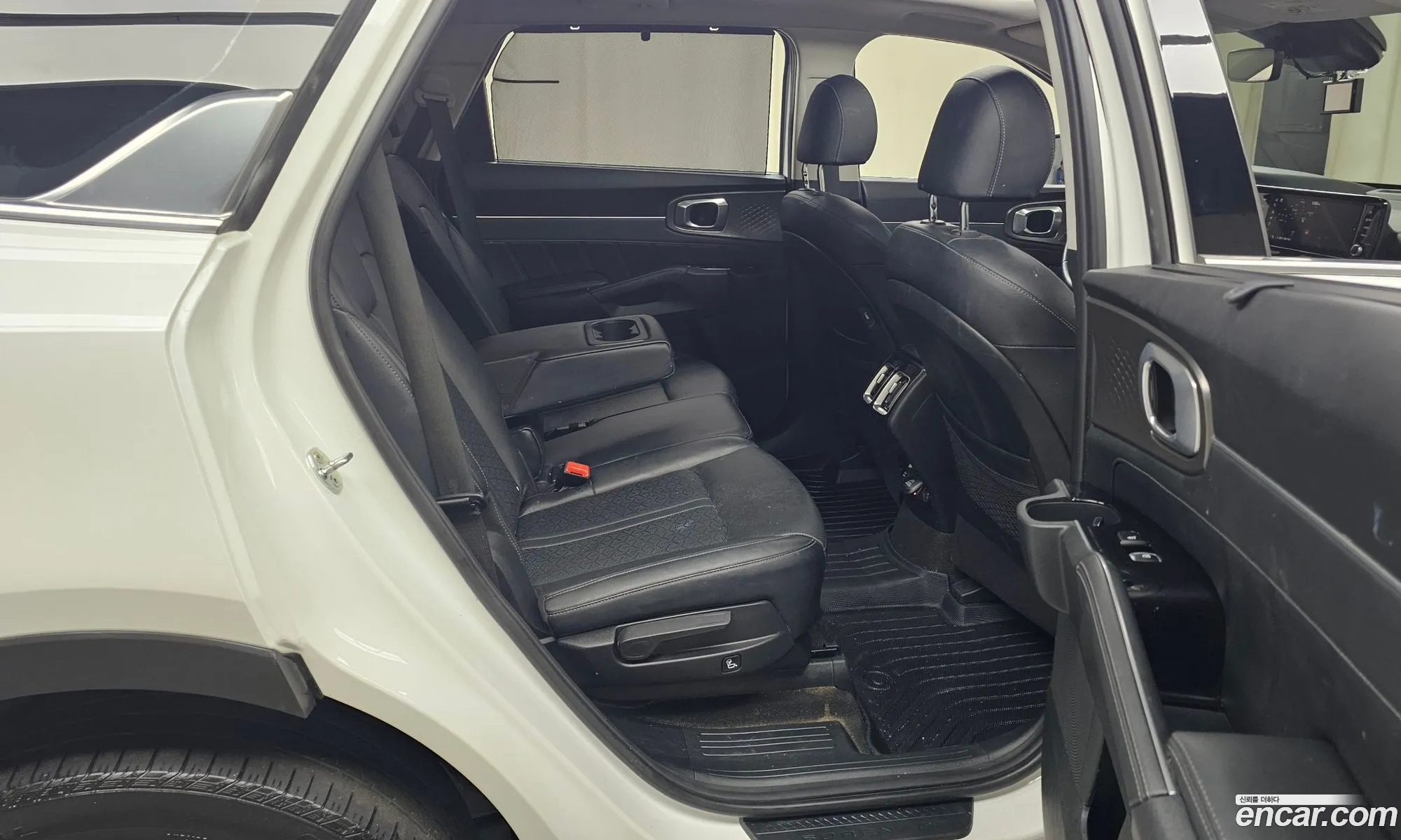 Kia Sorento 2020 KNARH81BGMA040708 — 13