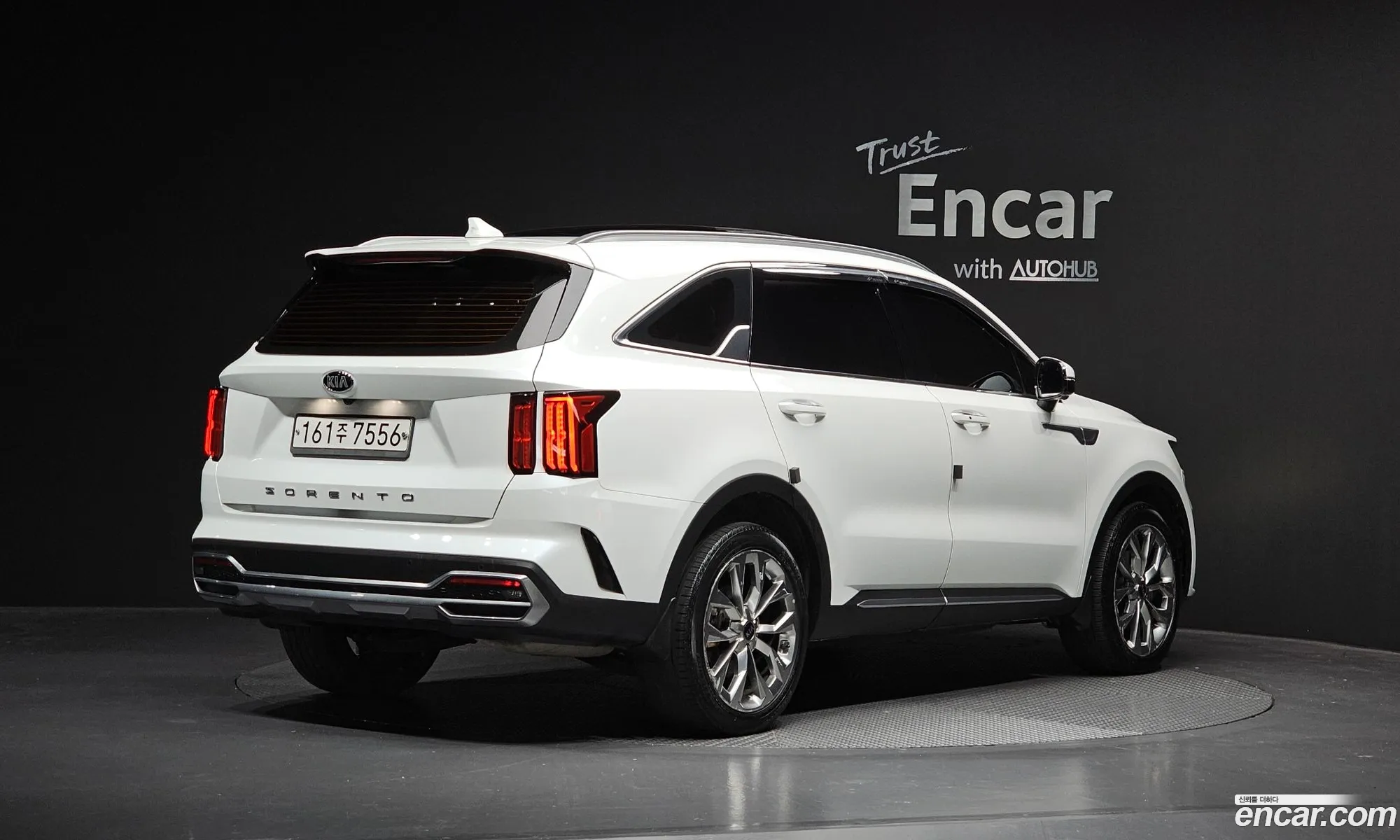 Kia Sorento 2020 KNARH81BGMA040708 — 8