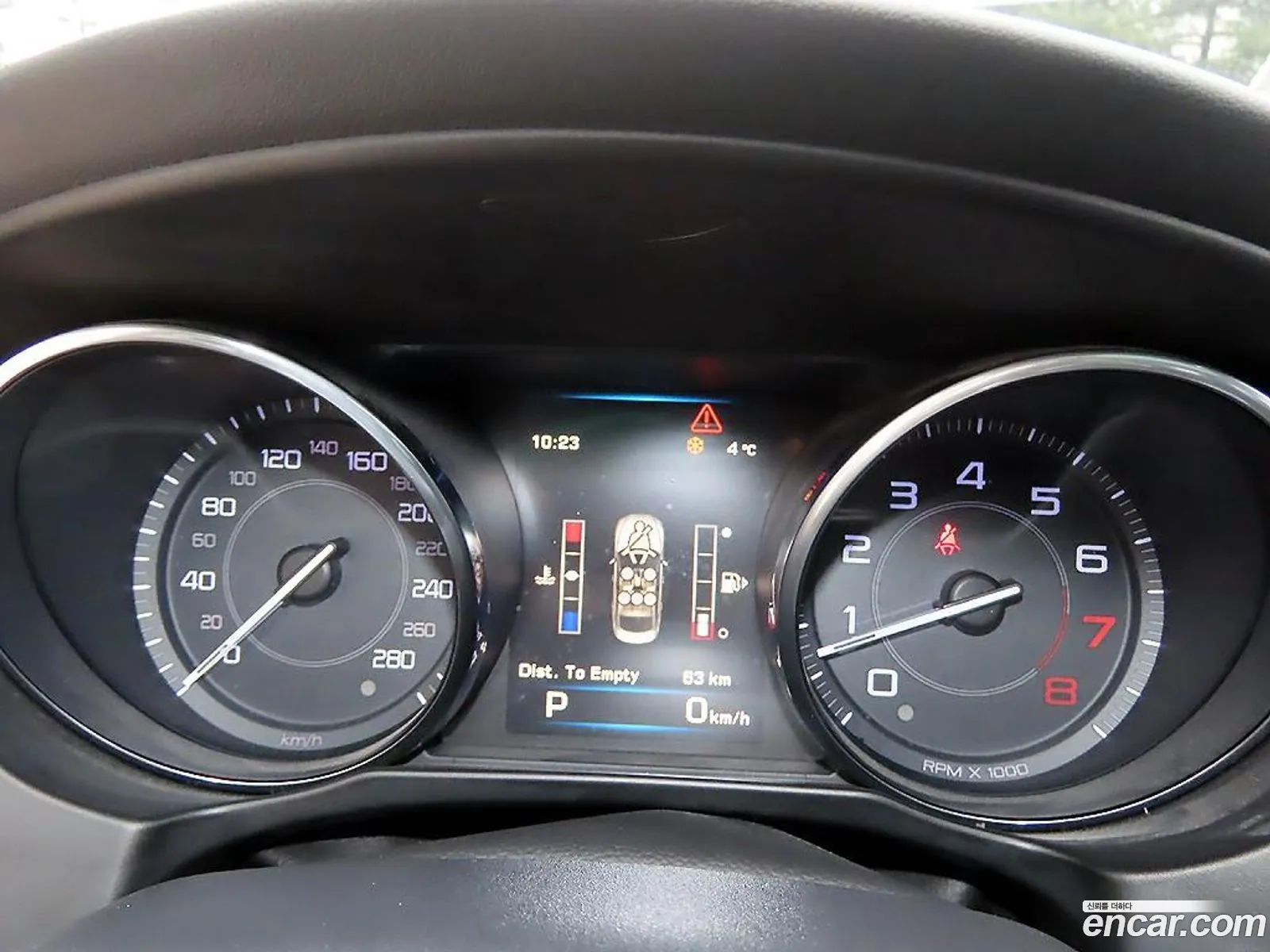 Jaguar XE 2016 — 16