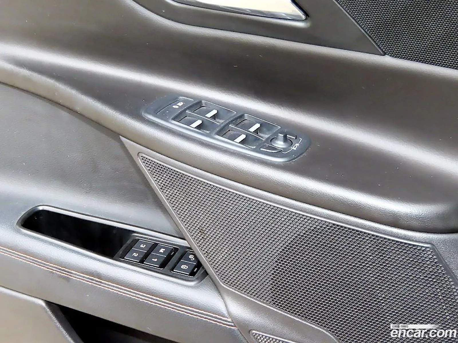 Jaguar XE 2016 — 8