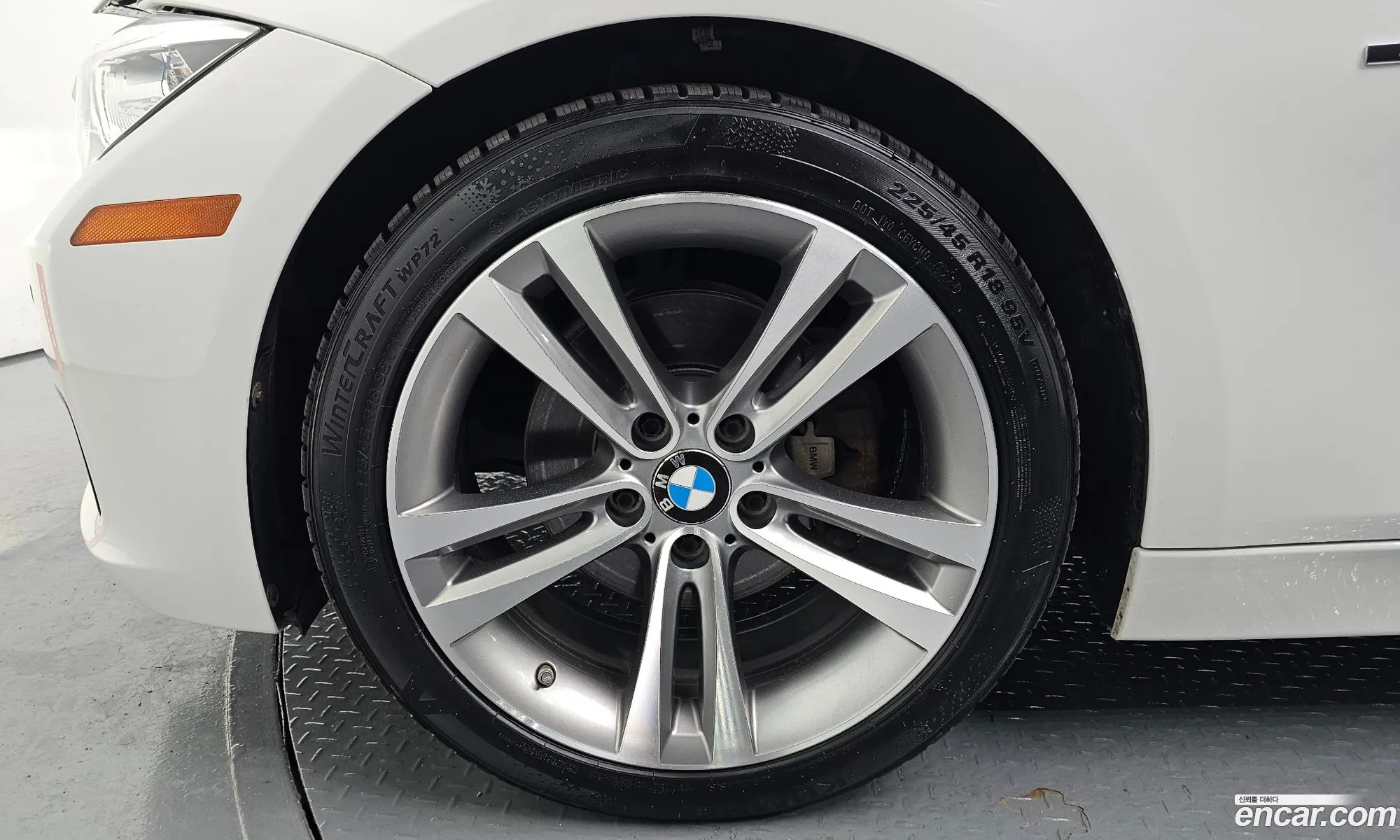 BMW 3 Series 2015 WBA3D3102FK276367 — 16