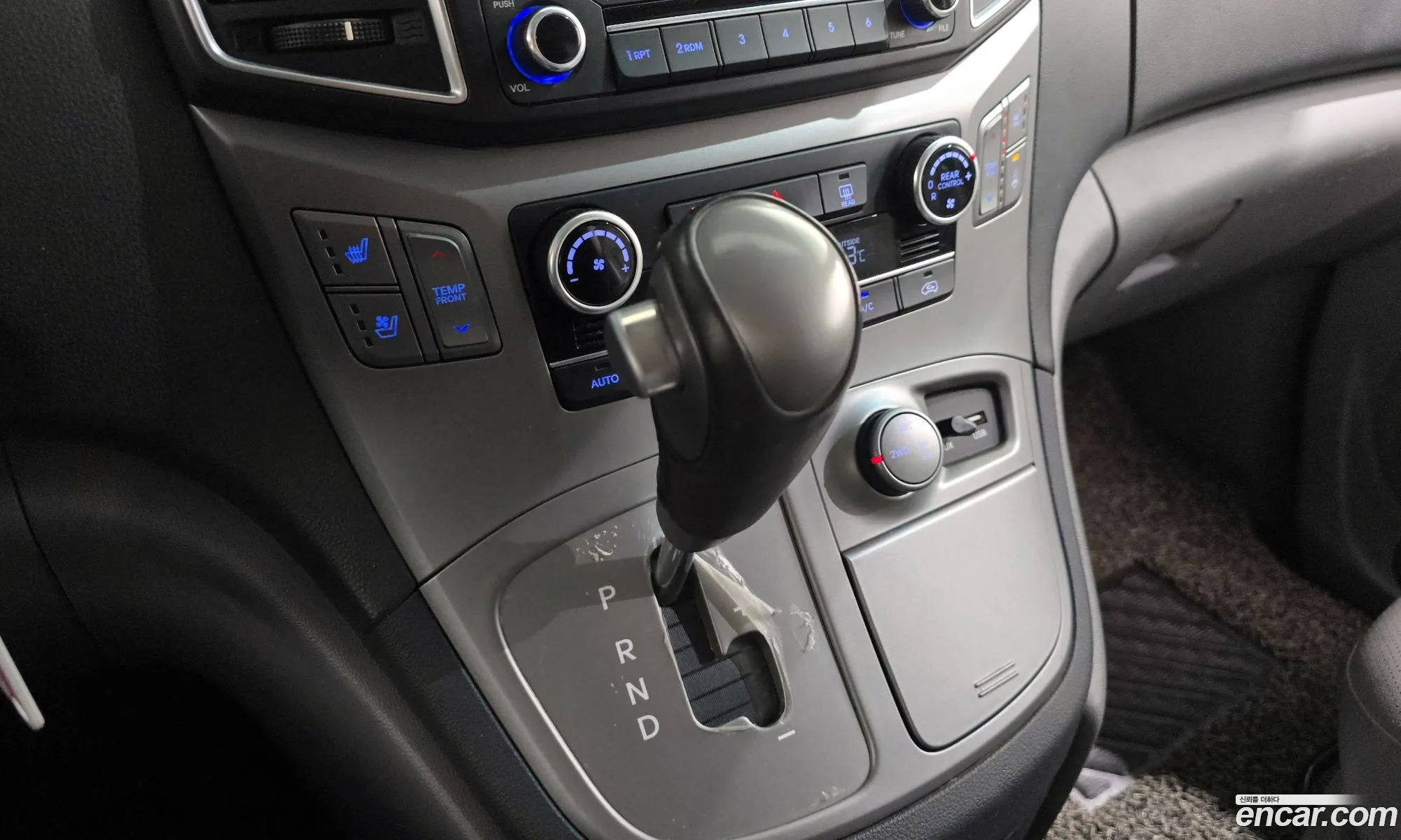 Hyundai Grand Starex 2015 — 2