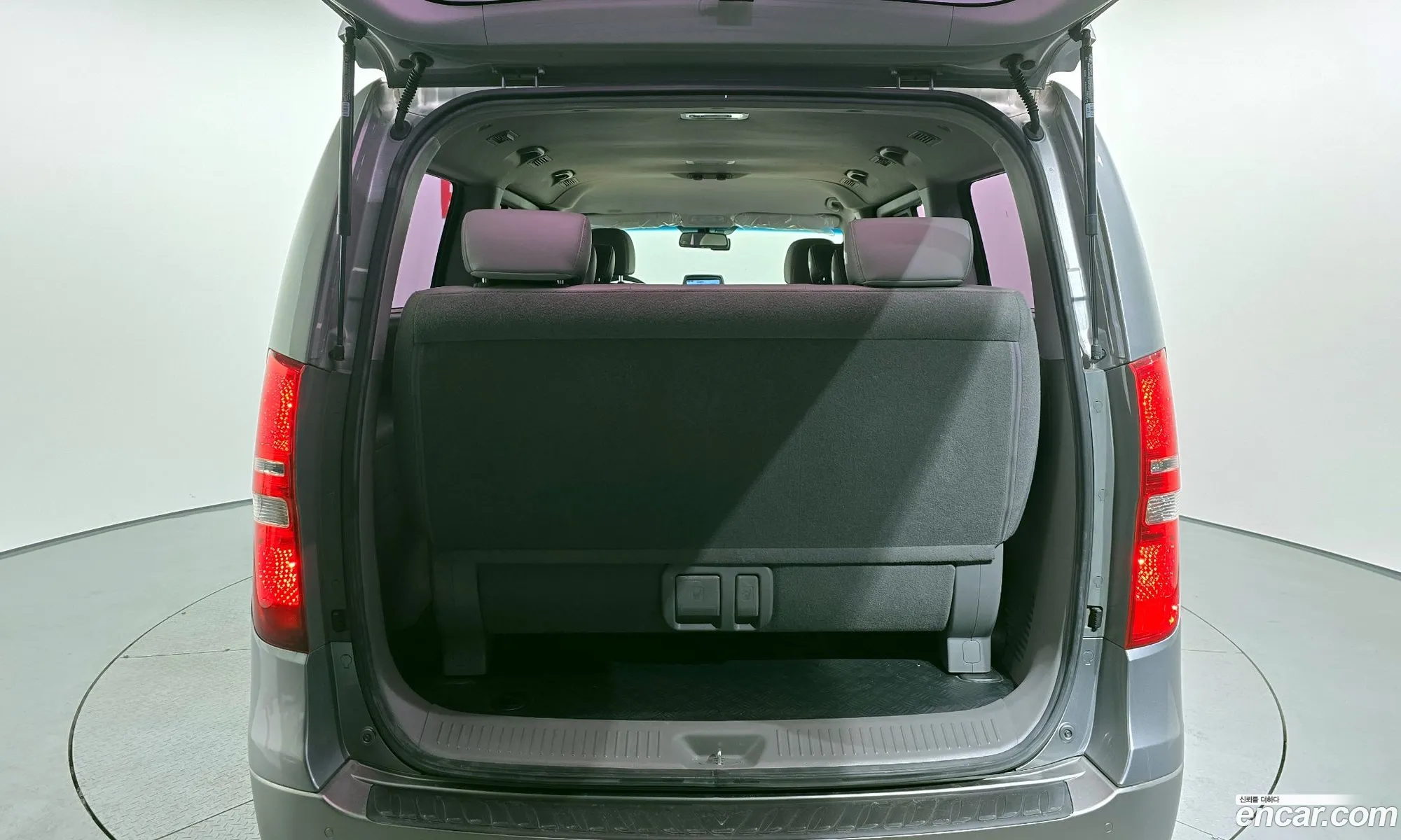 Hyundai Grand Starex 2015 — 10