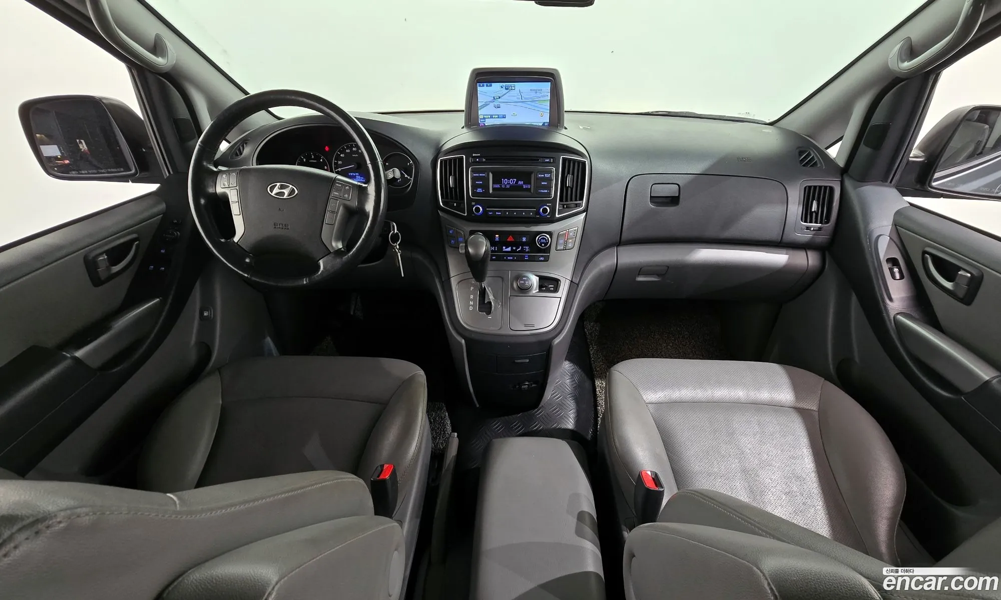 Hyundai Grand Starex 2015 — 20