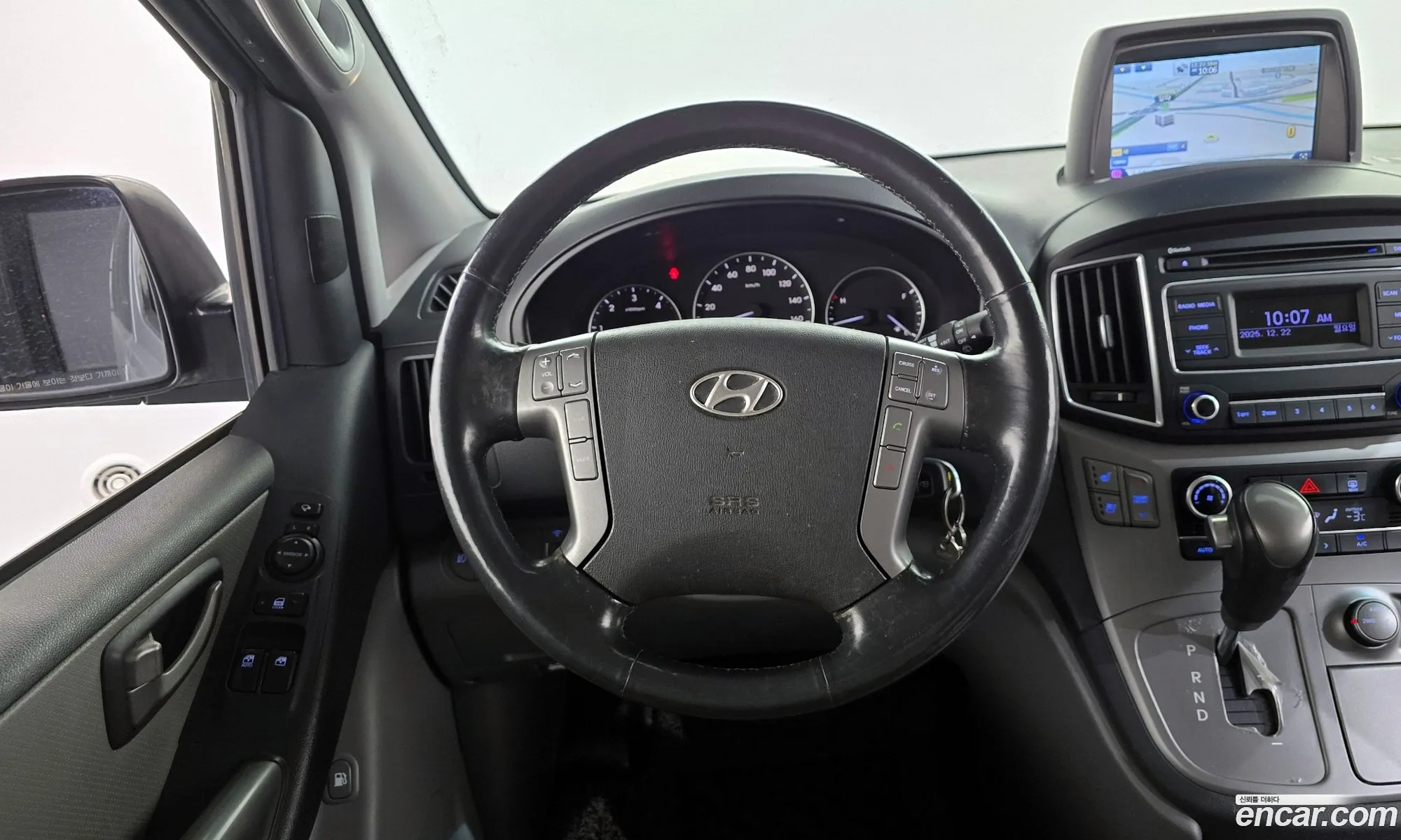 Hyundai Grand Starex 2015 — 11