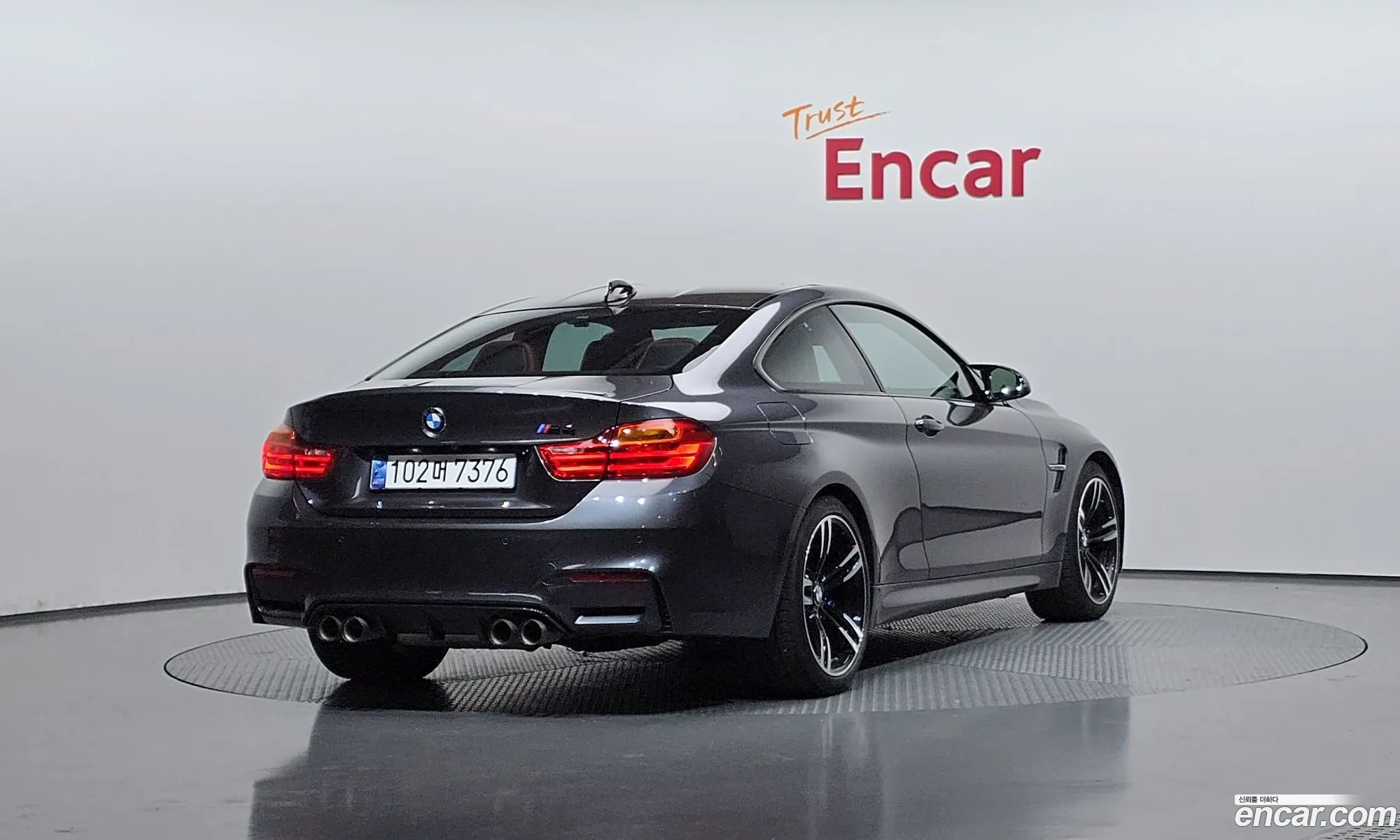 BMW M4 2017 WBS3R9107HK863182 — 6