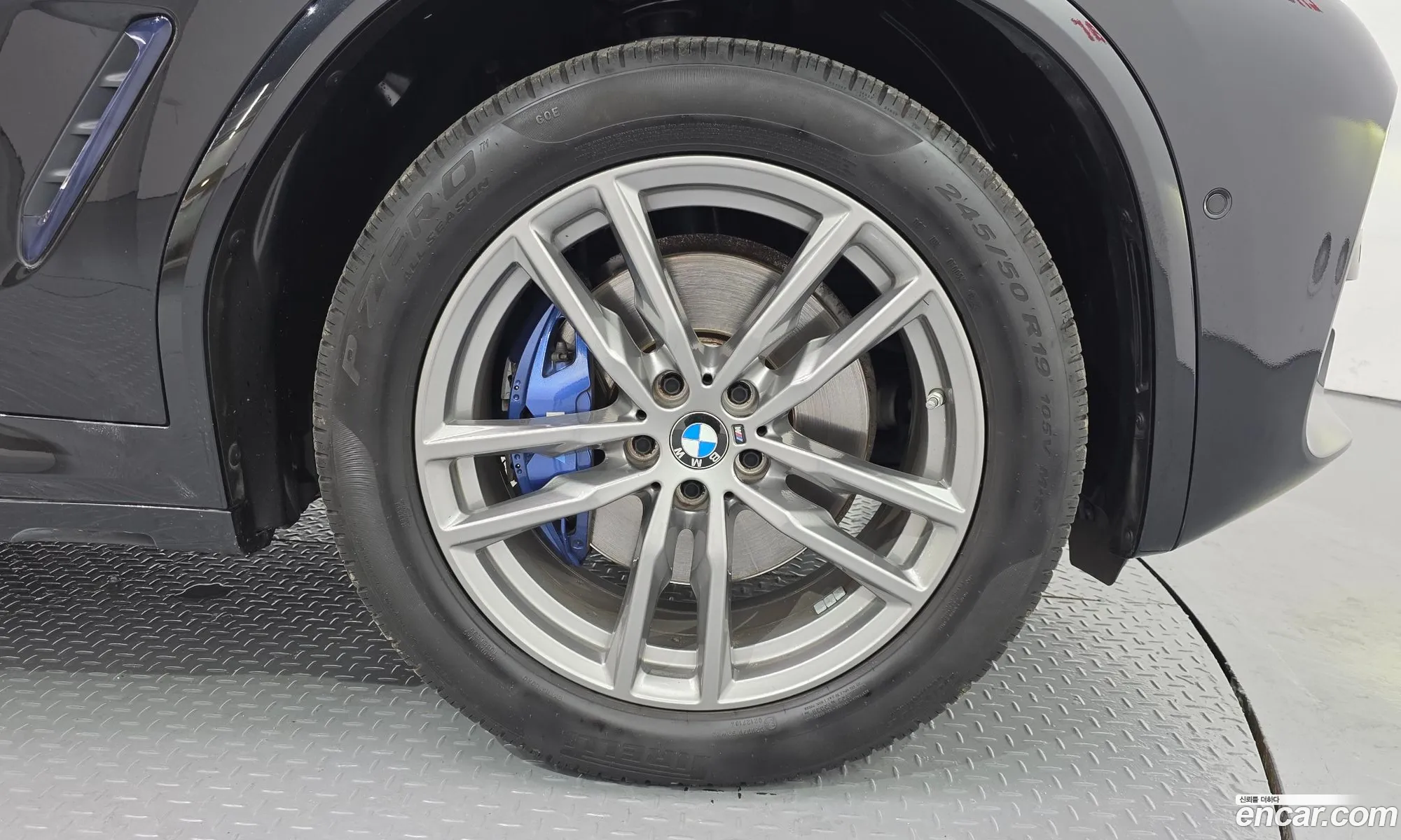 BMW X4 2020 WBAVJ9102L9C84365 — 17