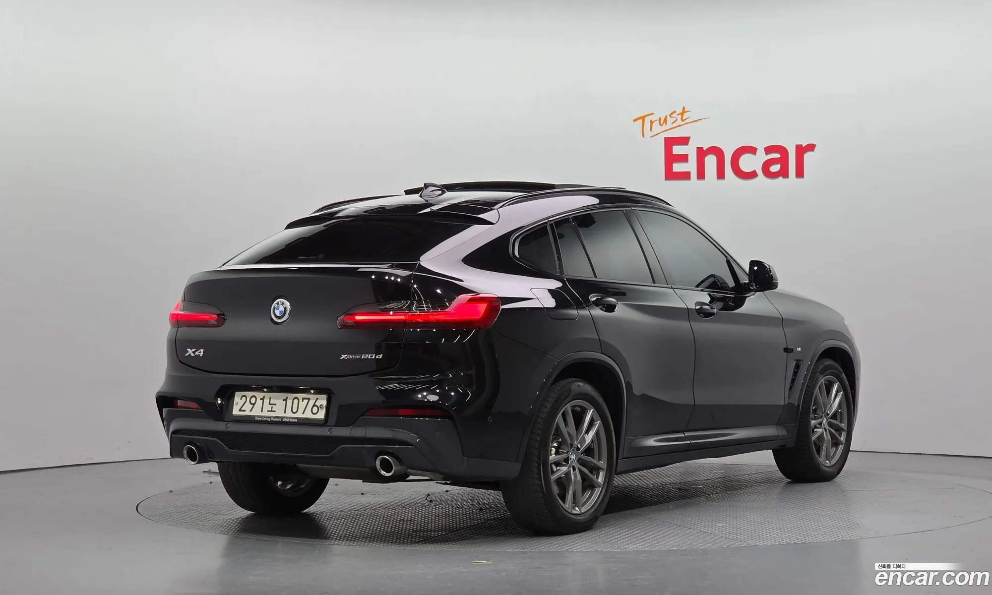 BMW X4 2020 WBAVJ9102L9C84365 — 3