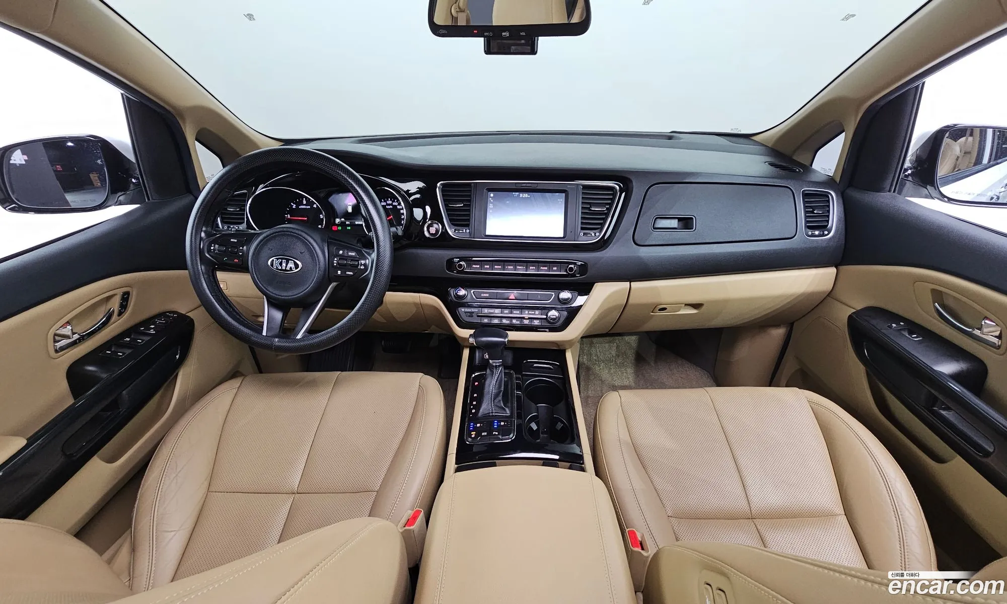 Kia Carnival 2016 KNAME81ABHS263408 — 16