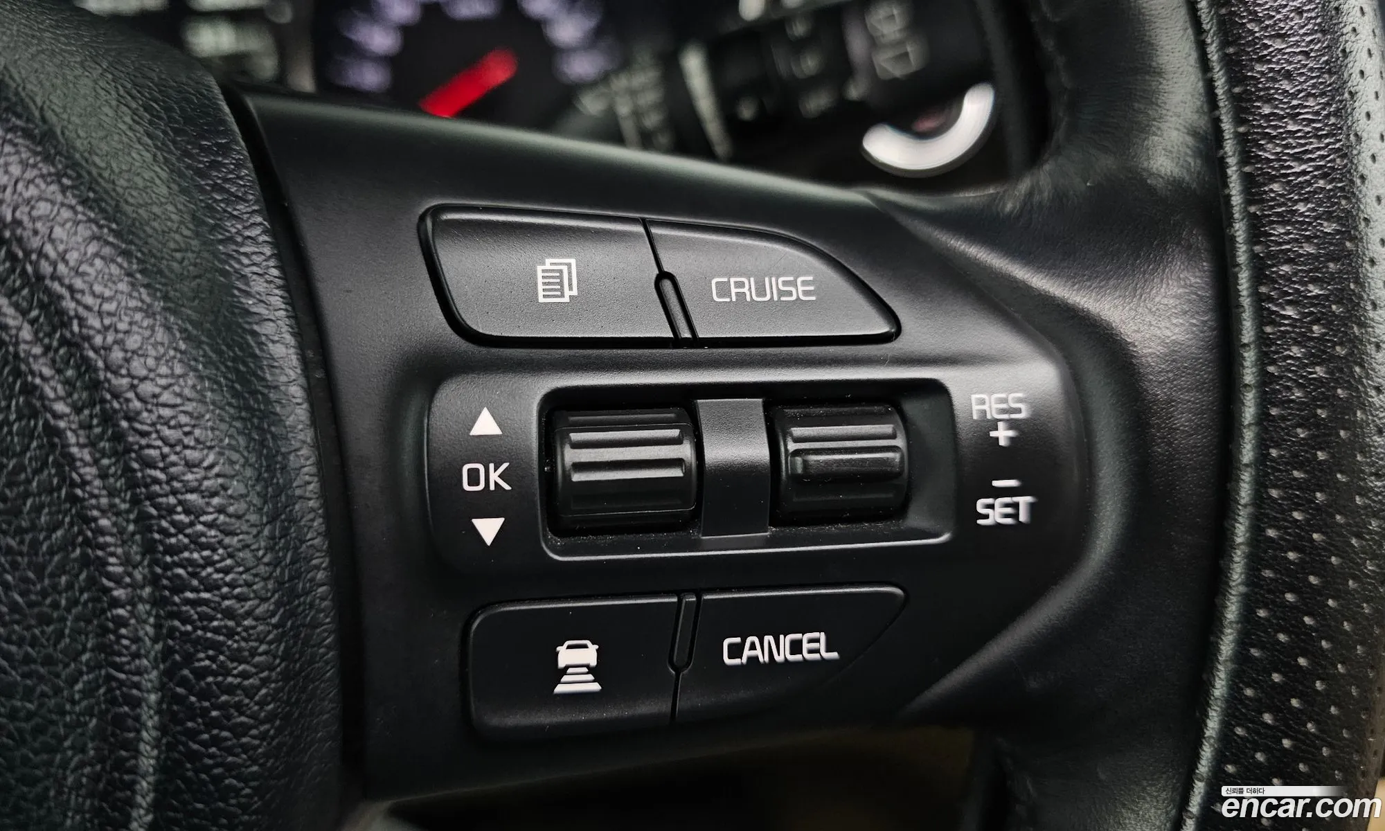 Kia Carnival 2016 KNAME81ABHS263408 — 7