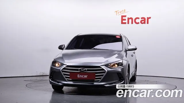 Hyundai Elantra AD 2016 — 5
