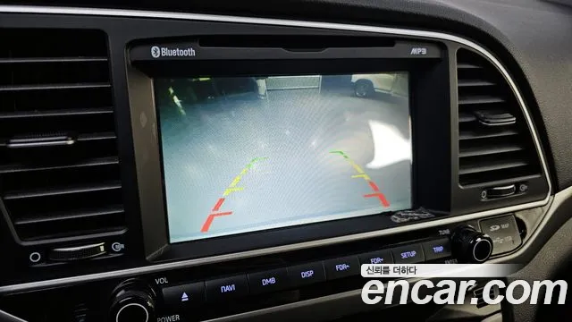 Hyundai Elantra AD 2016 — 7
