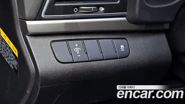 Hyundai Elantra AD 2016 — 4