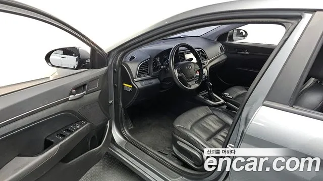 Hyundai Elantra AD 2016 — 20