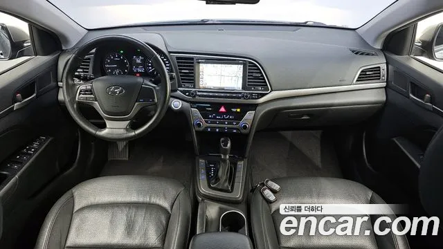 Hyundai Elantra AD 2016 — 15