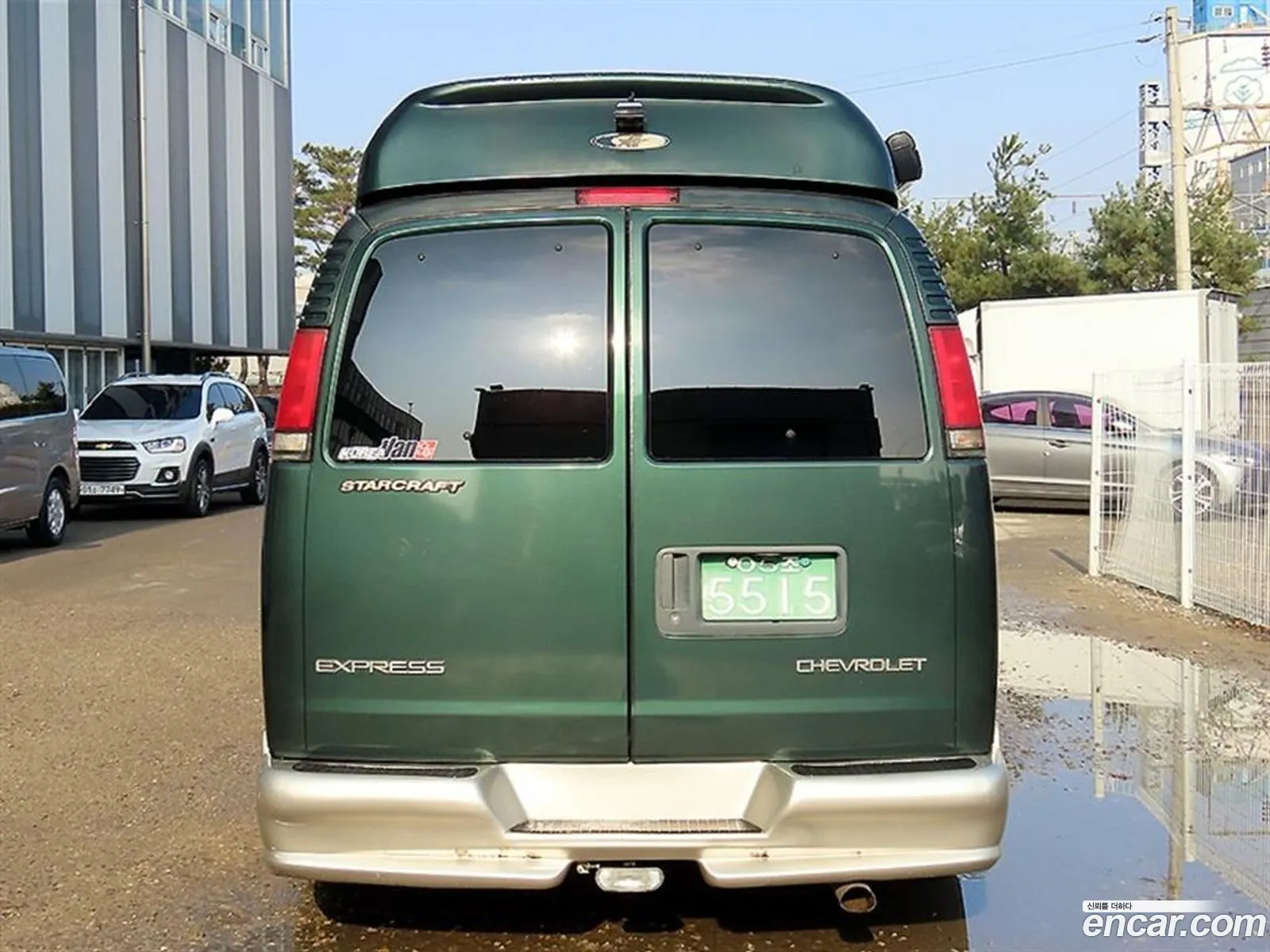 Chevrolet Chevy Van 2002 — 18