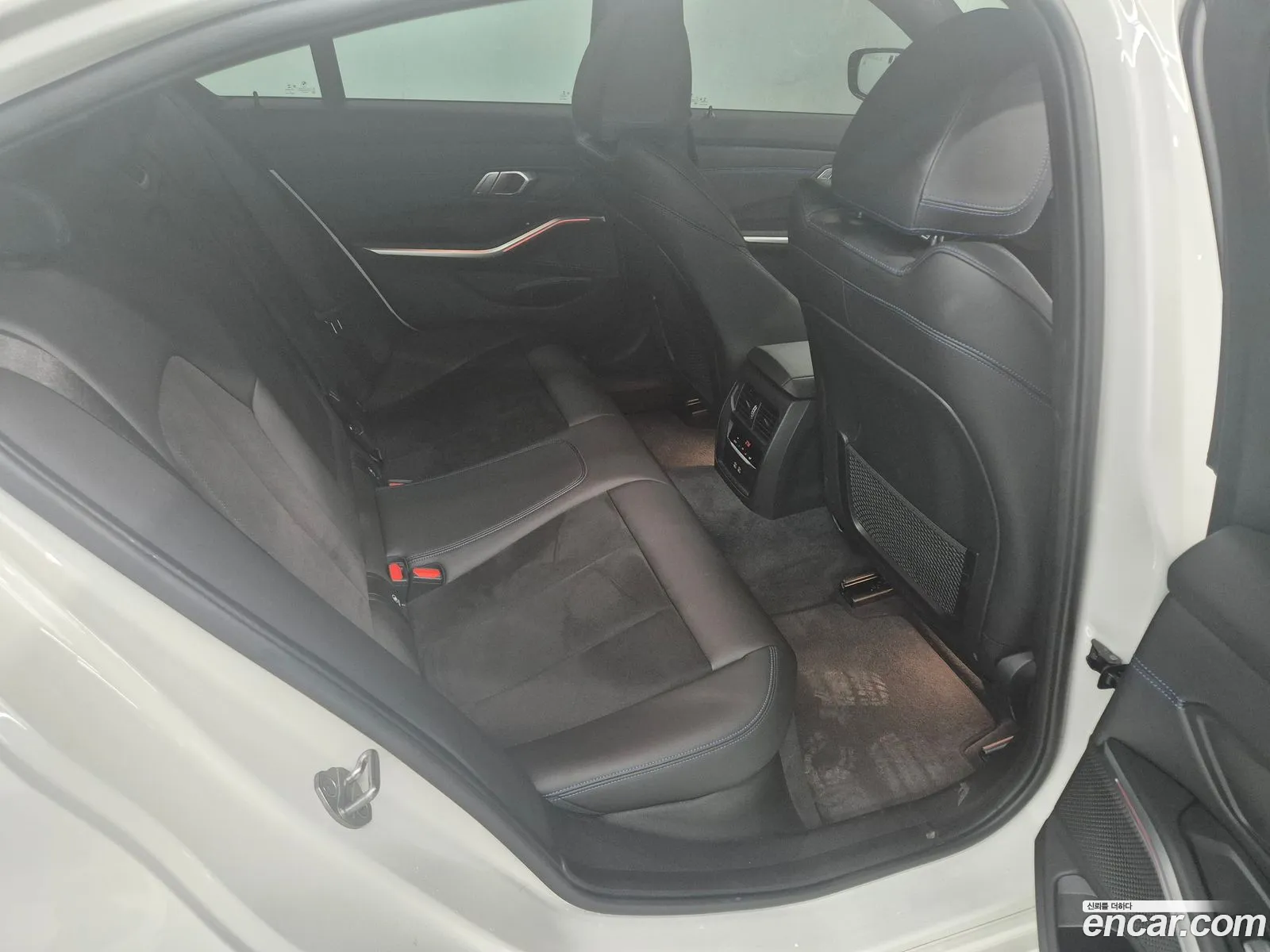 BMW 3 Series 2022 — 18