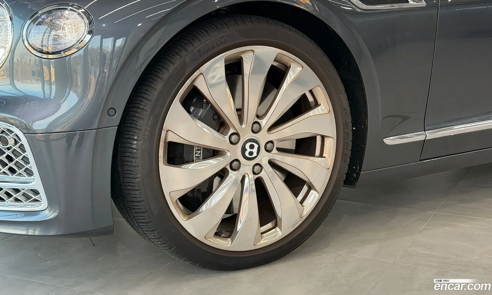 Bentley Flying Spur 2021 — 6