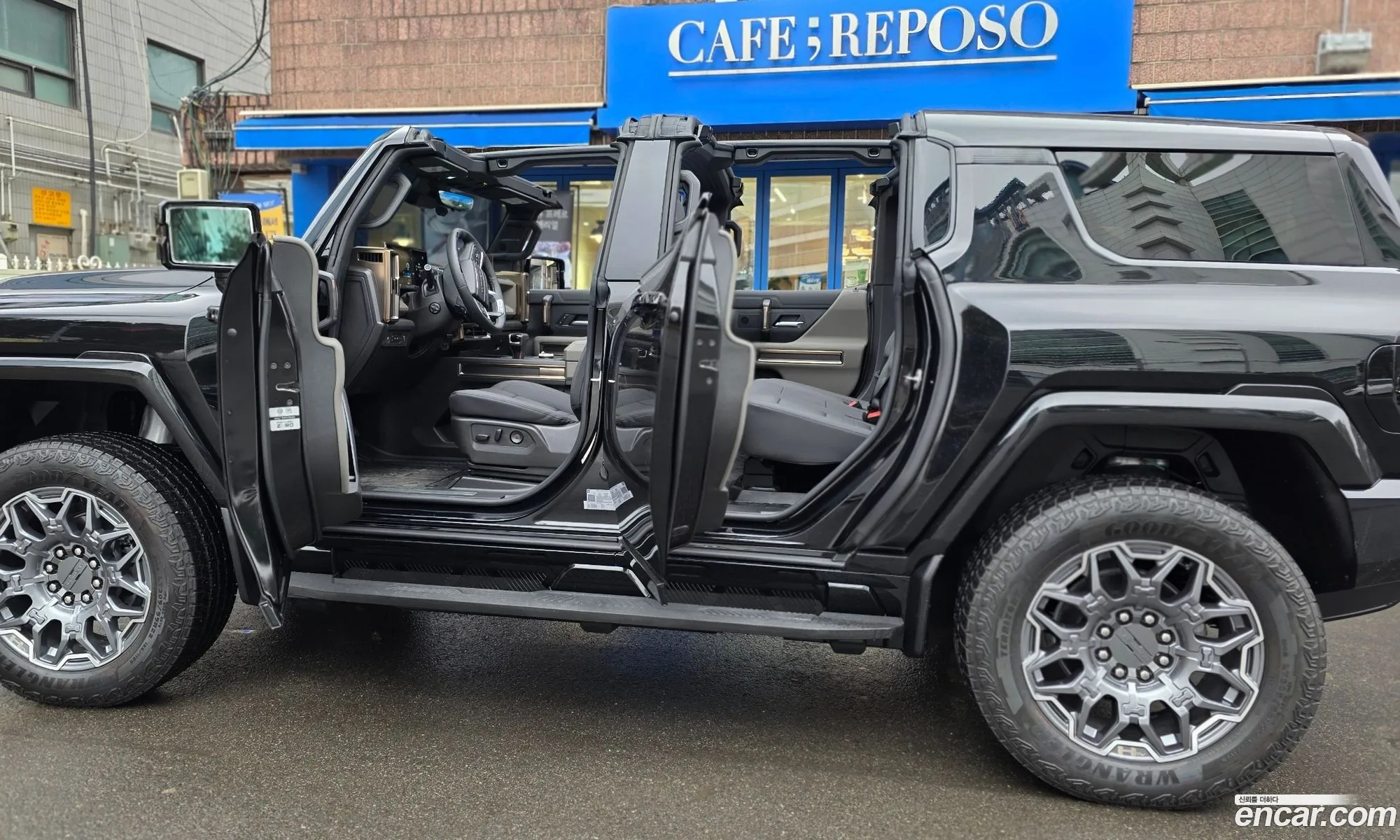 GMC Hummer EV 2025 — 13