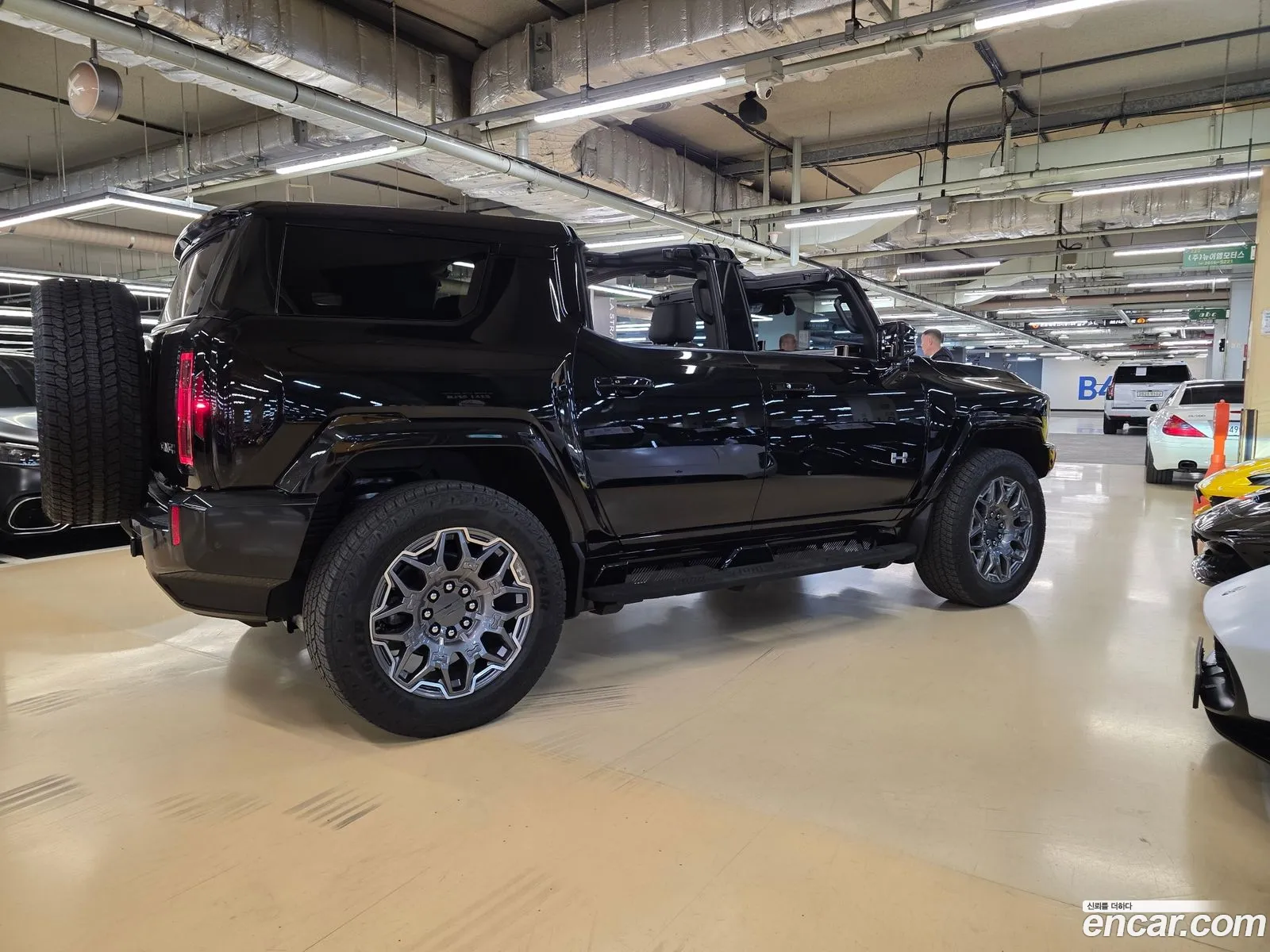 GMC Hummer EV 2025 — 10