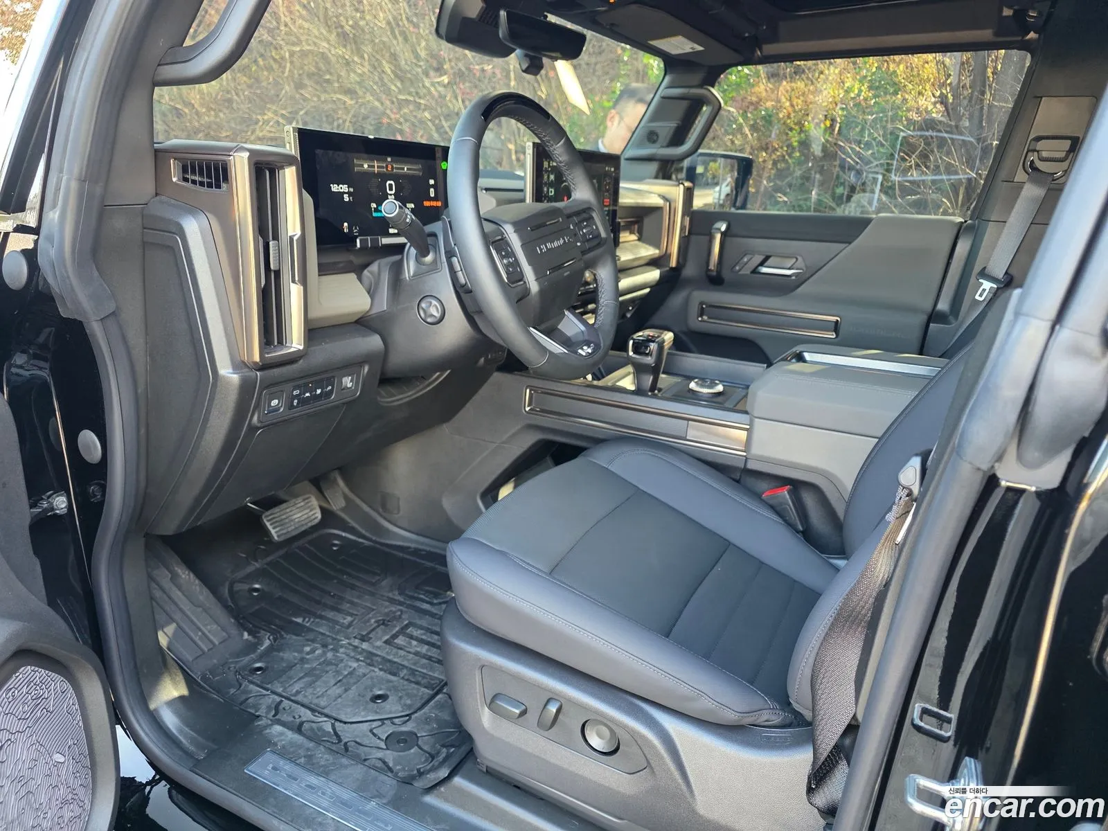 GMC Hummer EV 2025 — 14