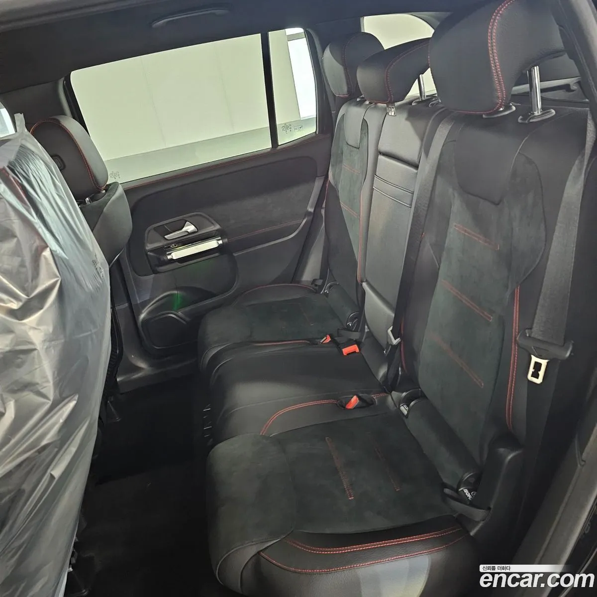 Mercedes-Benz GLB-Class X247 2023 — 2