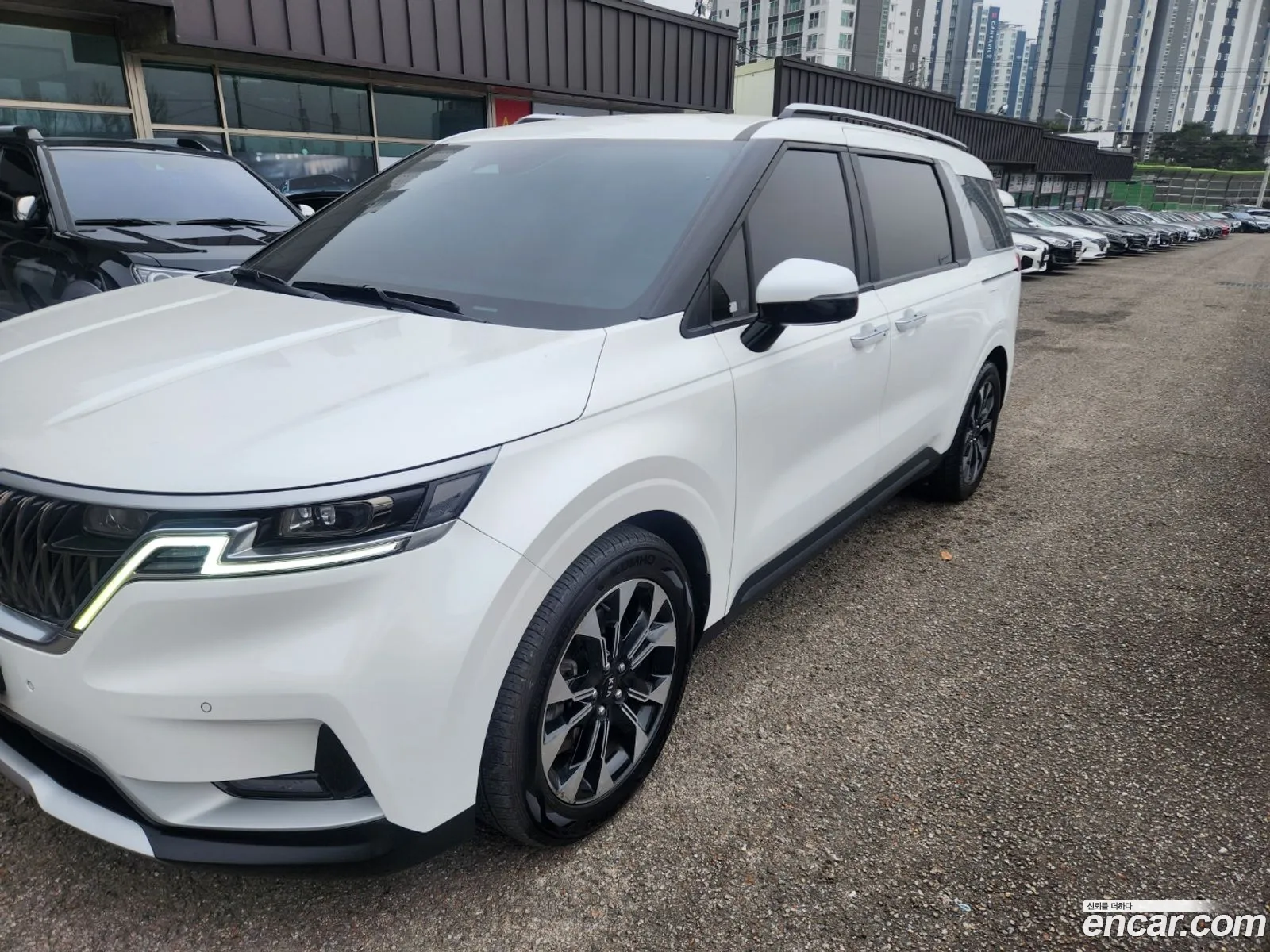 Kia Carnival 2020 — 7