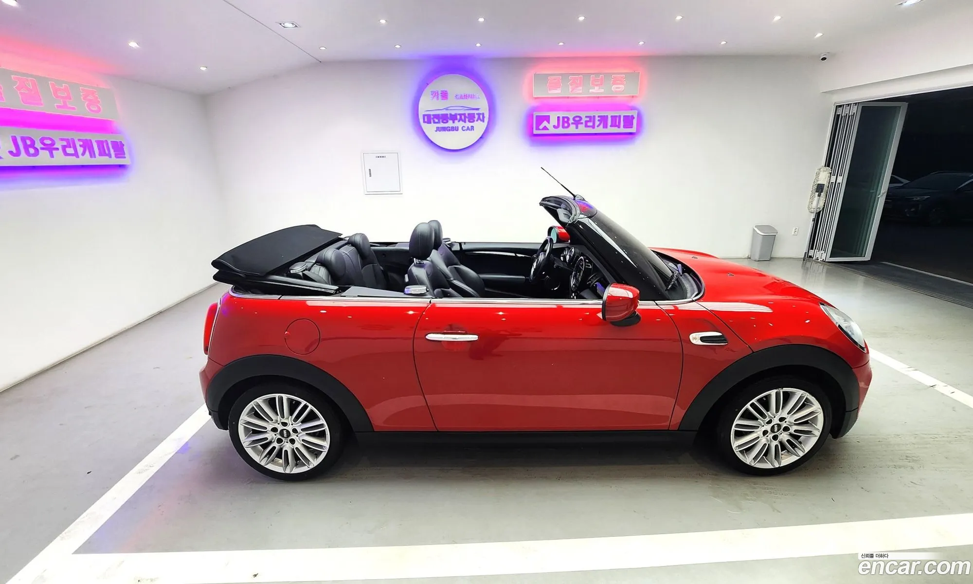 Mini Cooper Convertible 2020 — 5