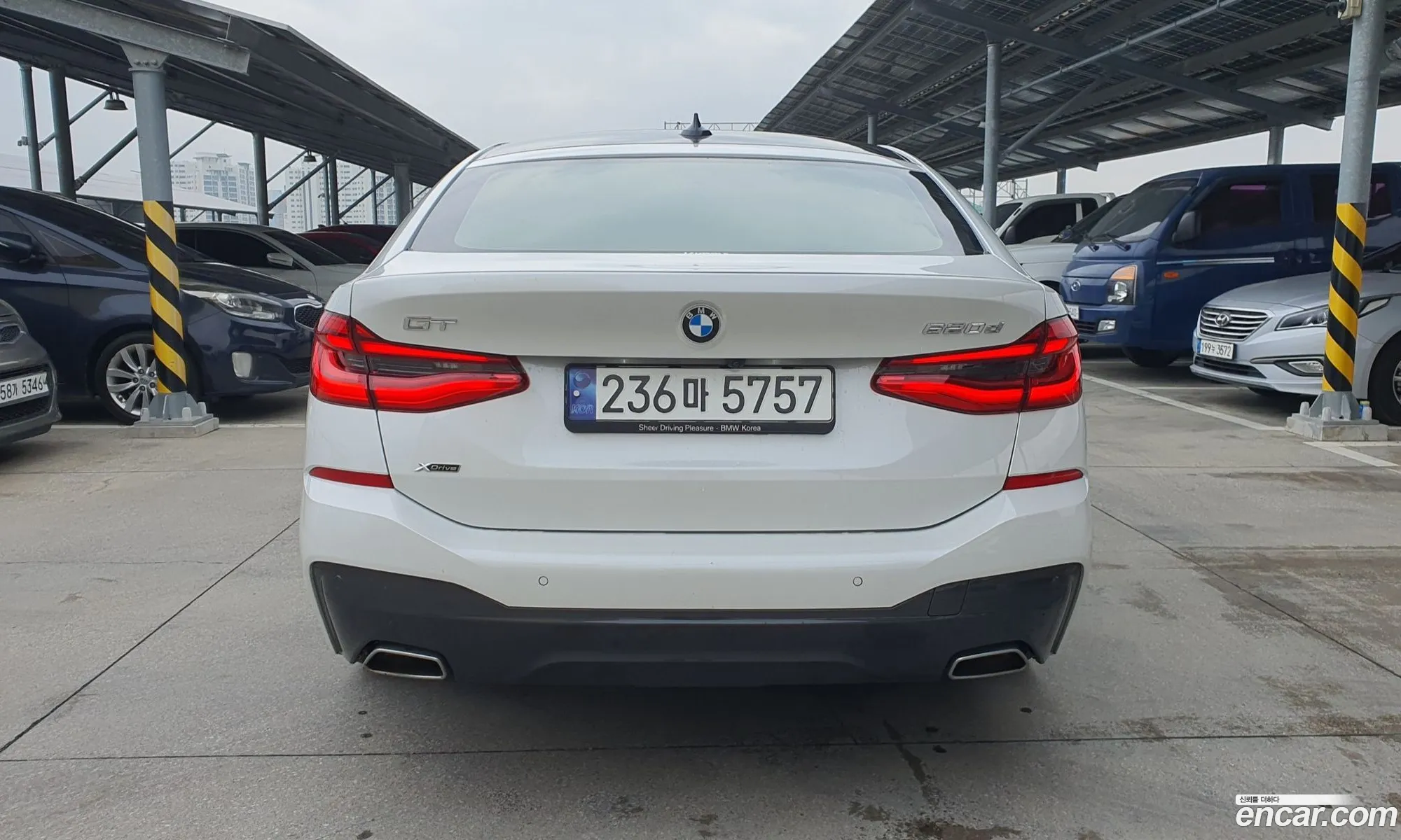 BMW 6 Series GT 2023 — 10