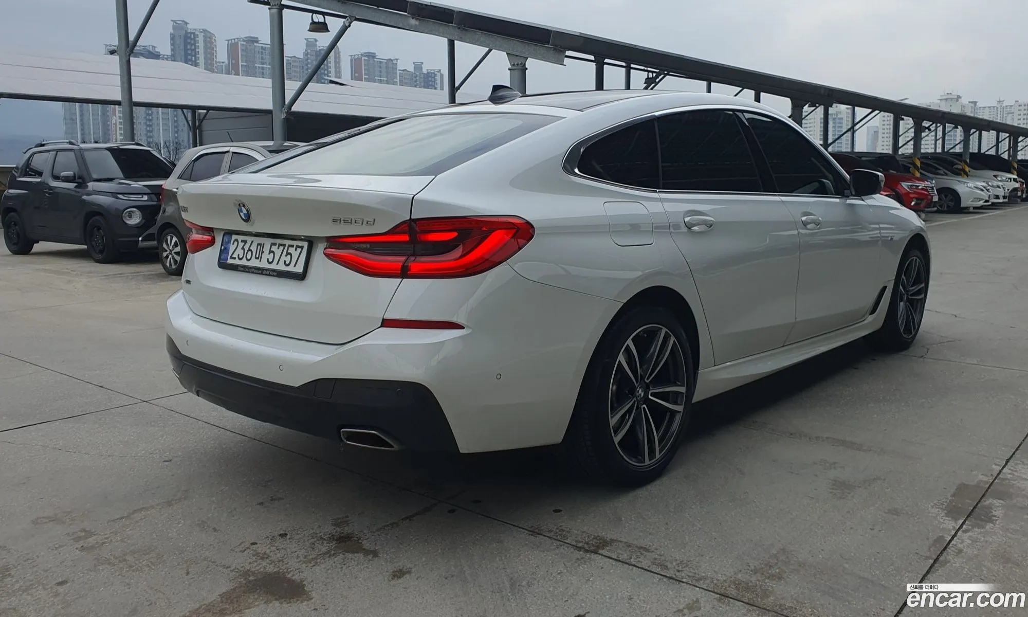 BMW 6 Series GT 2023 — 5