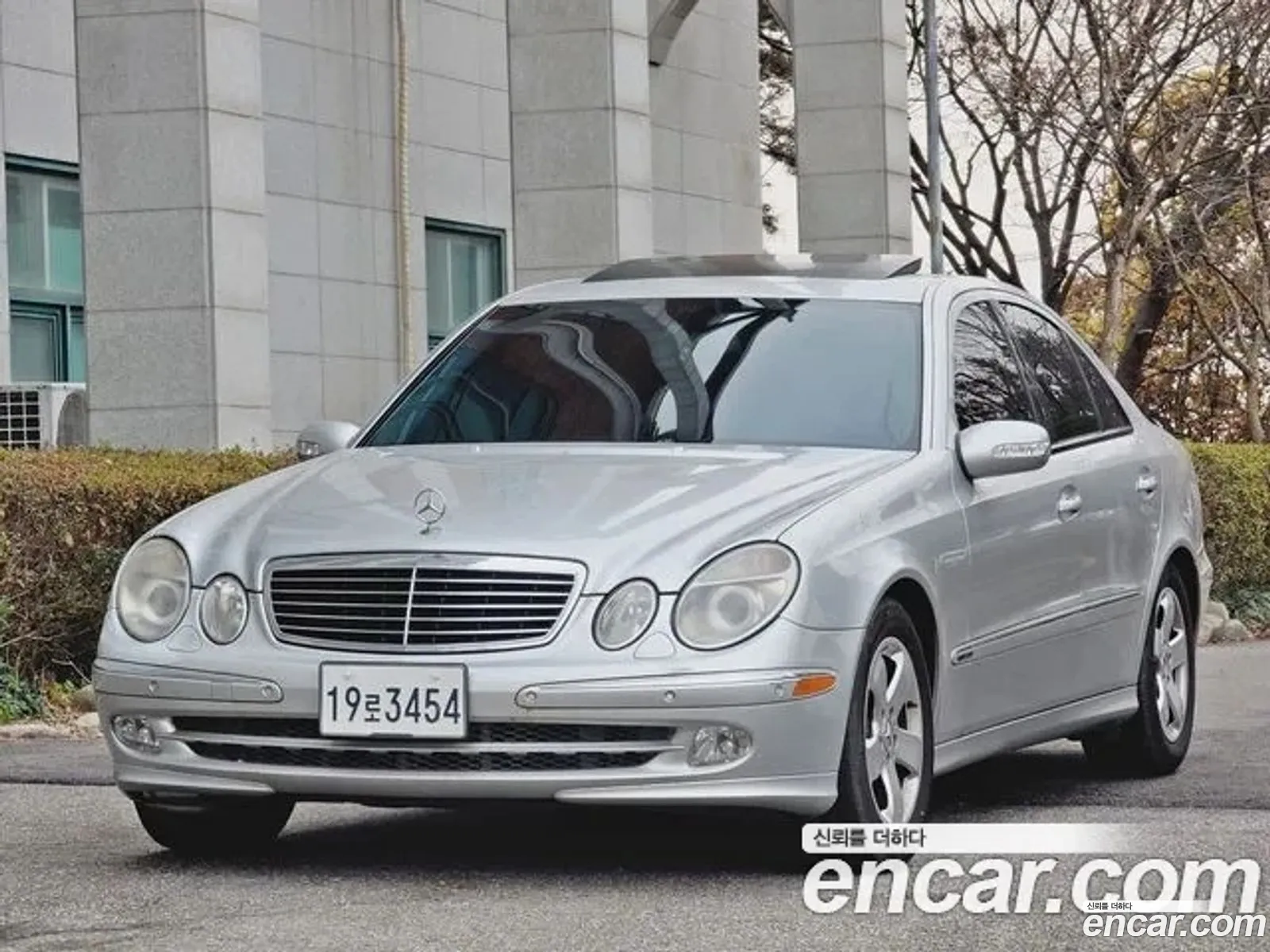 Mercedes-Benz E-Class W211 2002 — 20
