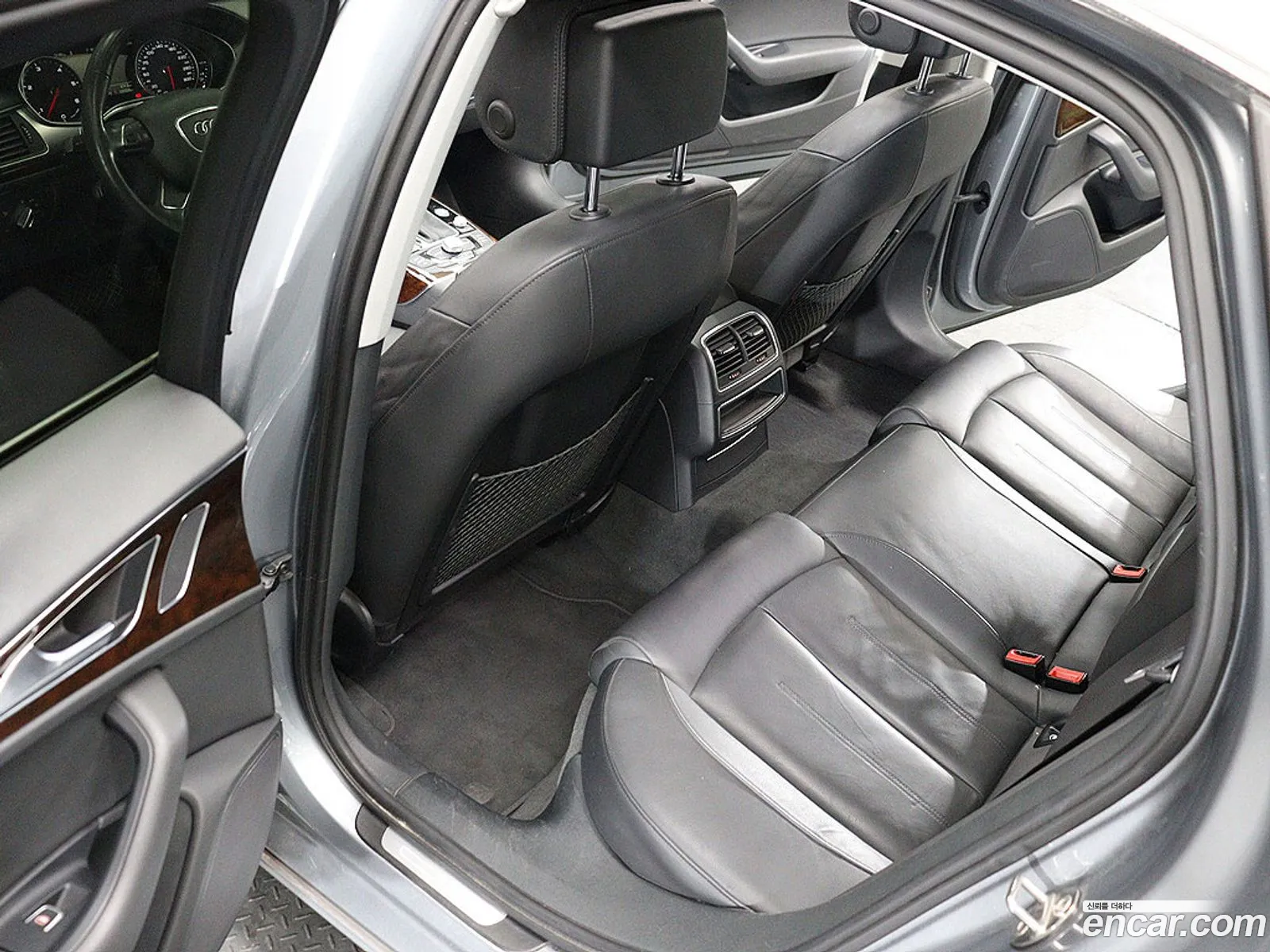 Audi A6 2014 — 12