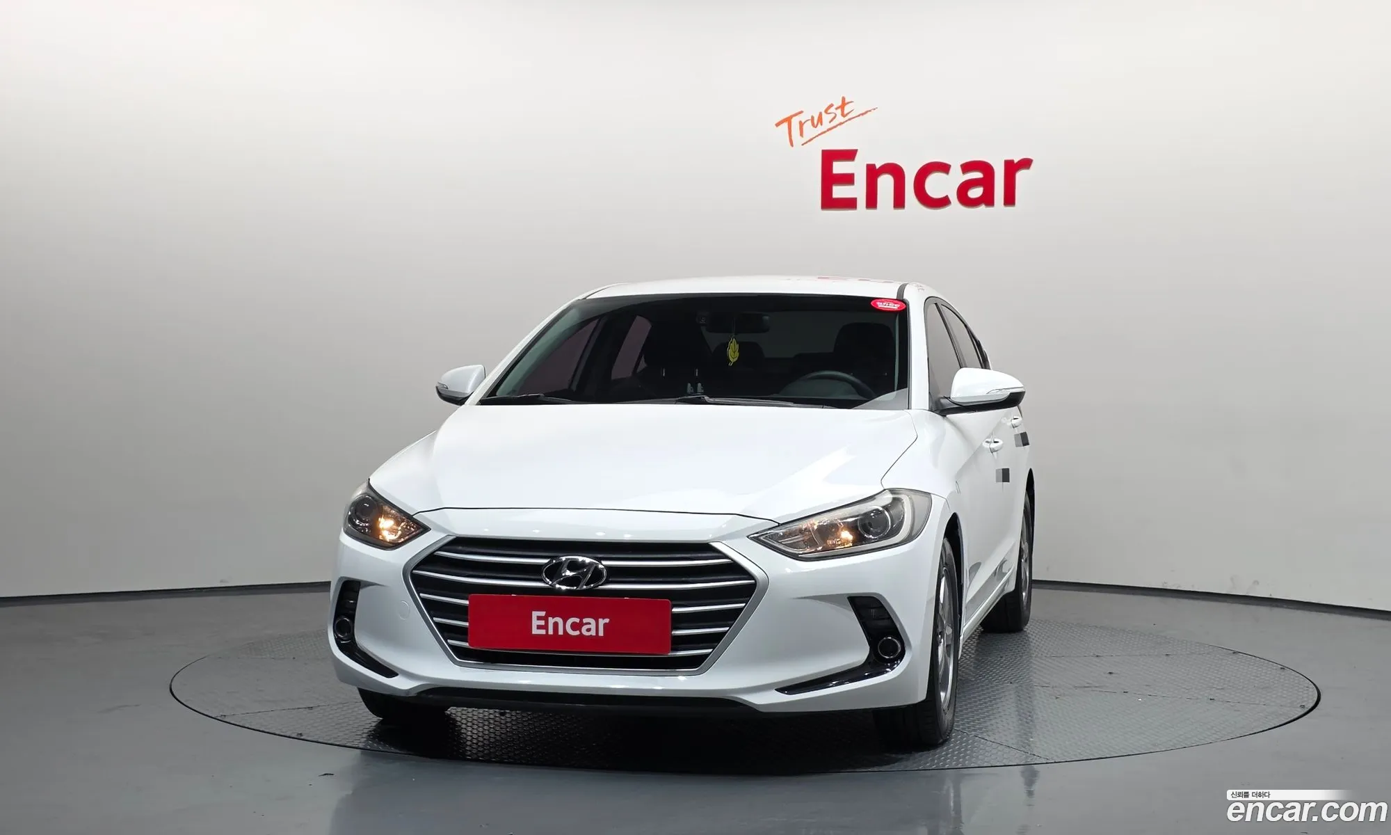 Hyundai Elantra AD 2017 — 9