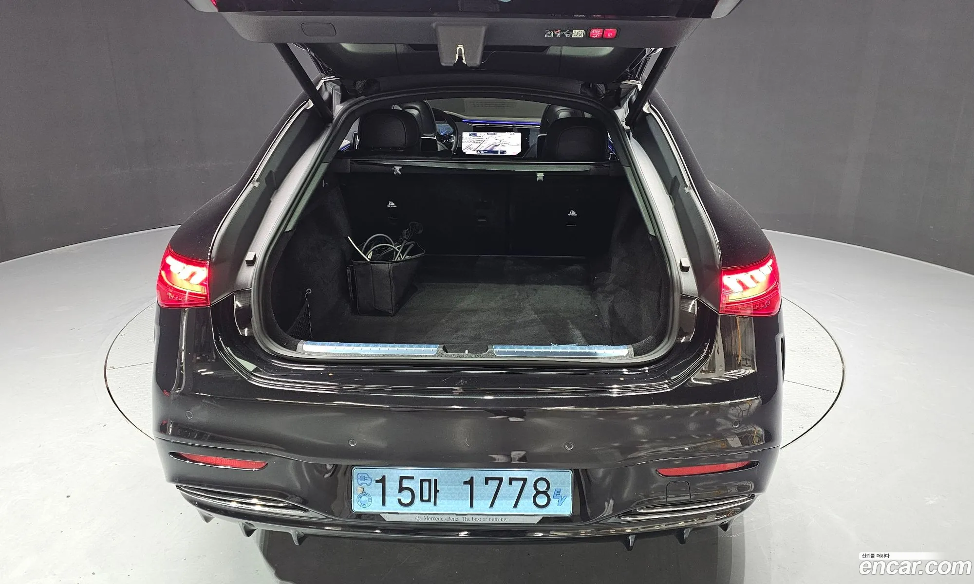 Mercedes-Benz EQS V297 2022 — 13