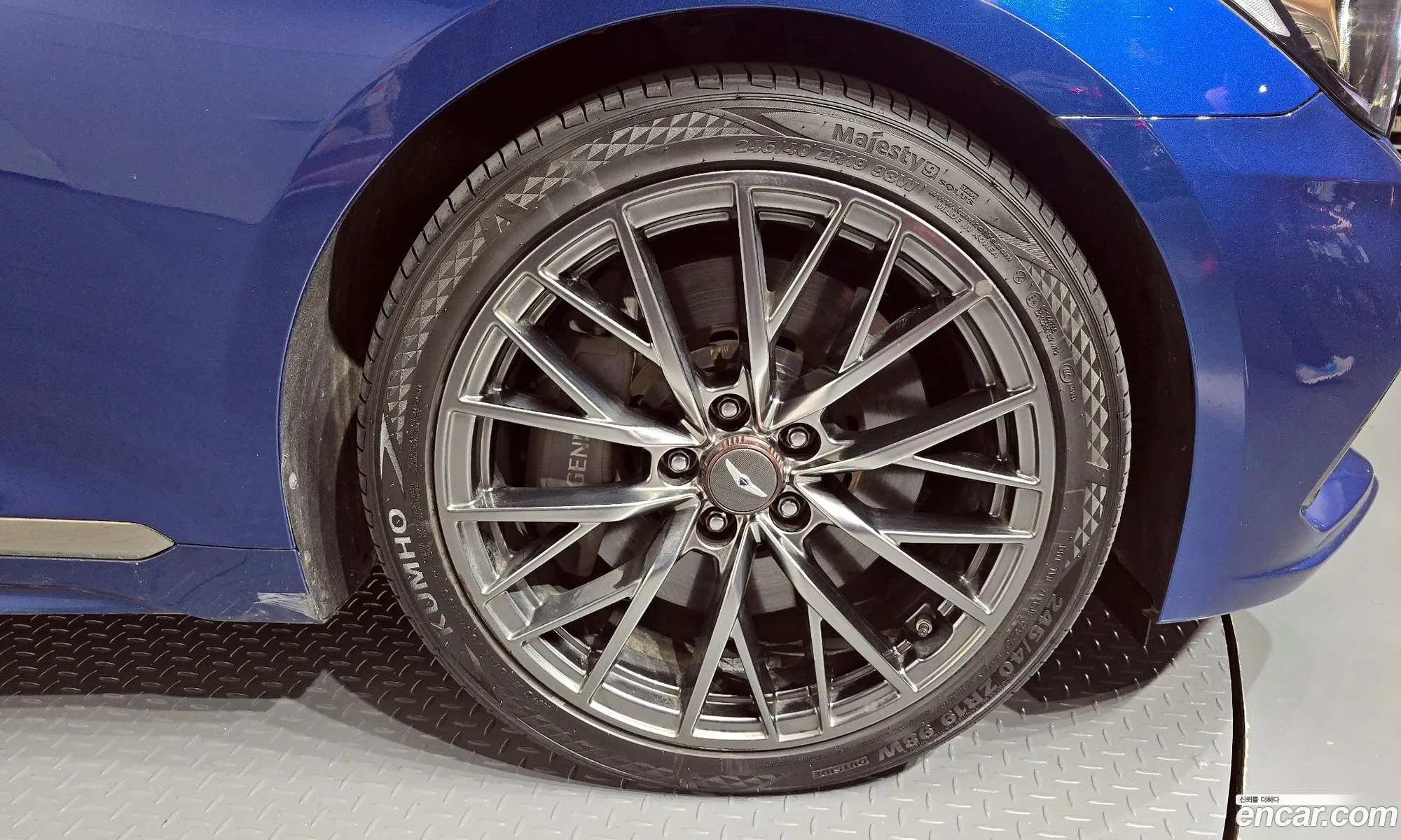 Genesis G80 2017 — 10