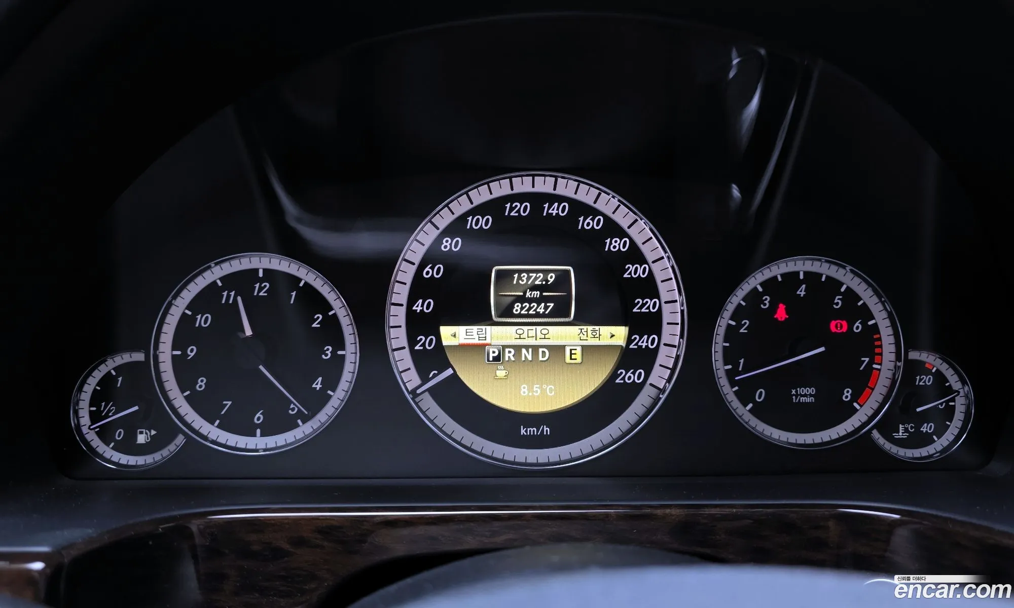 Mercedes-Benz E-Class W212 2011 WDDHF4JB6BA502149 — 20