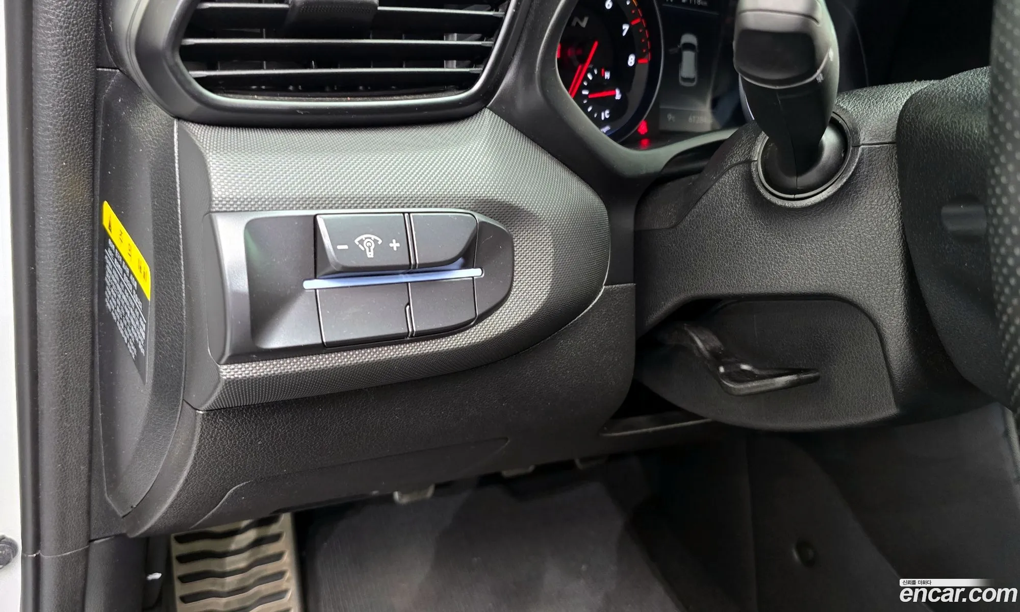 Hyundai Veloster 2019 — 17