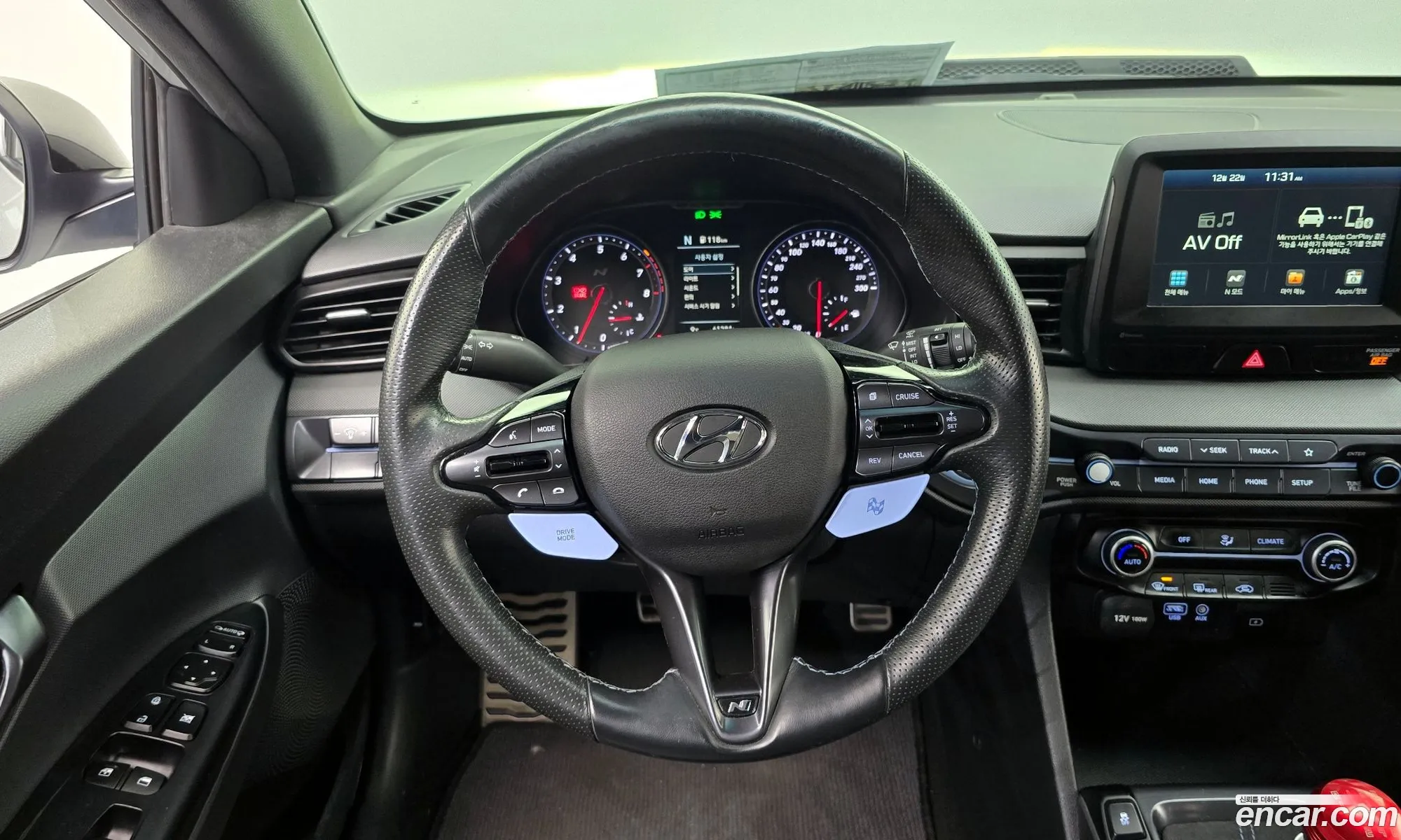 Hyundai Veloster 2019 — 14